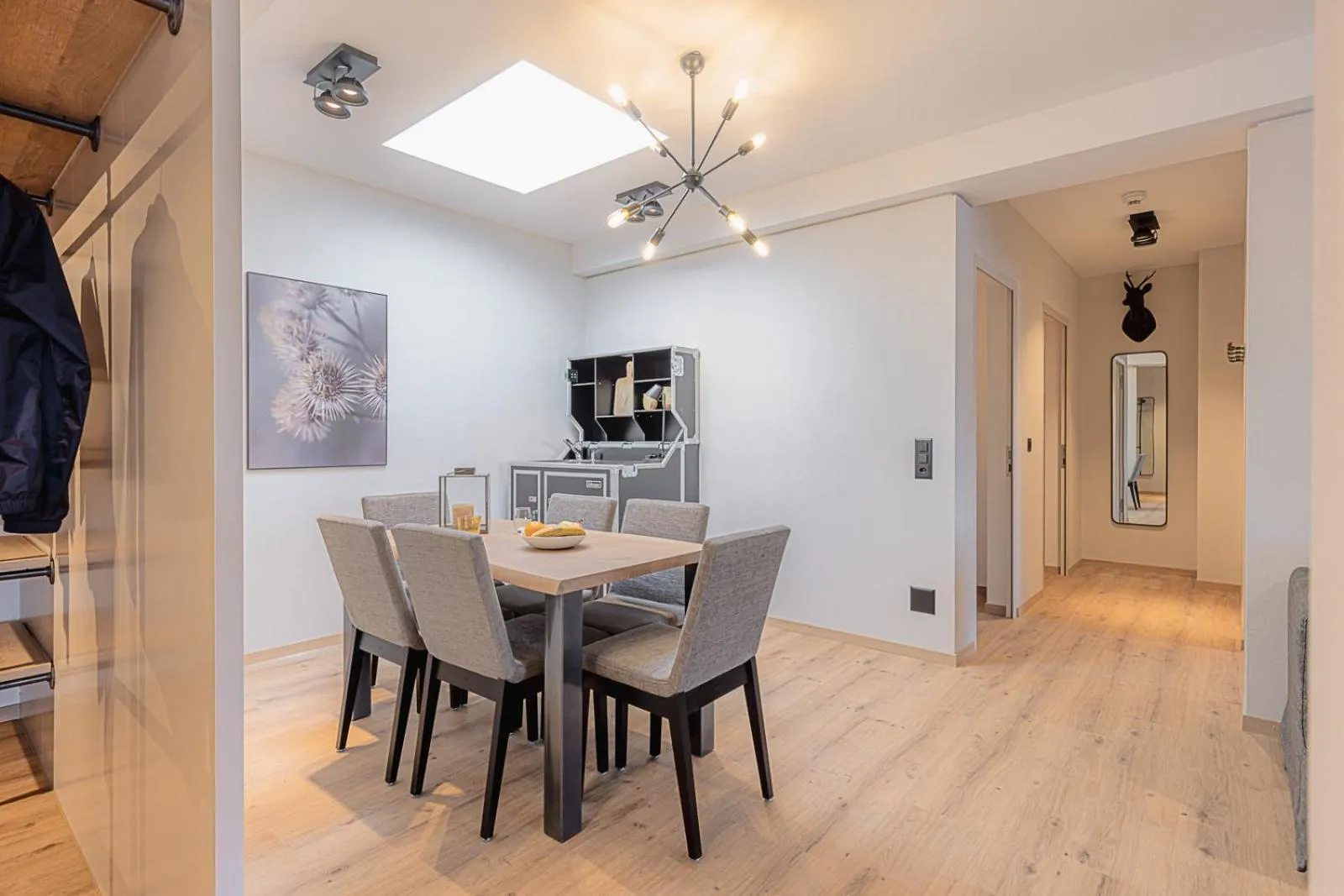 Photo of the whole room in ALPINE INN Davos