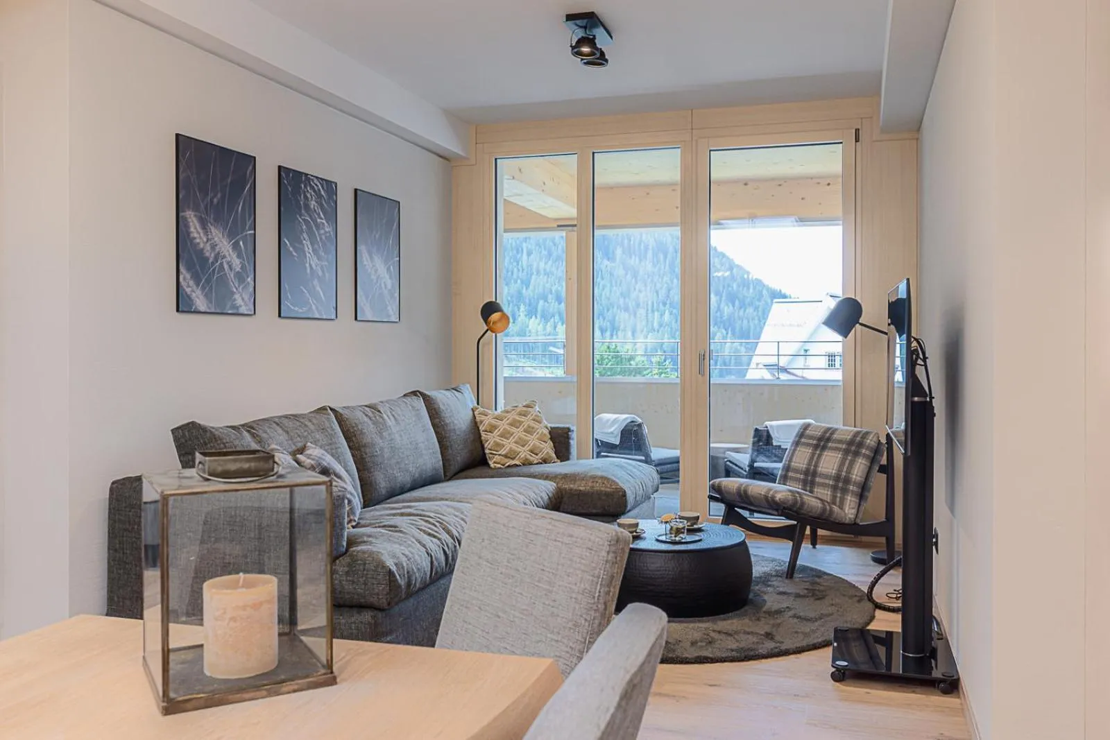 Living room in ALPINE INN Davos