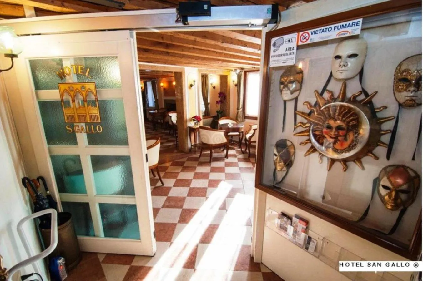 Facade/entrance in H O T E L S A N G A L L O l