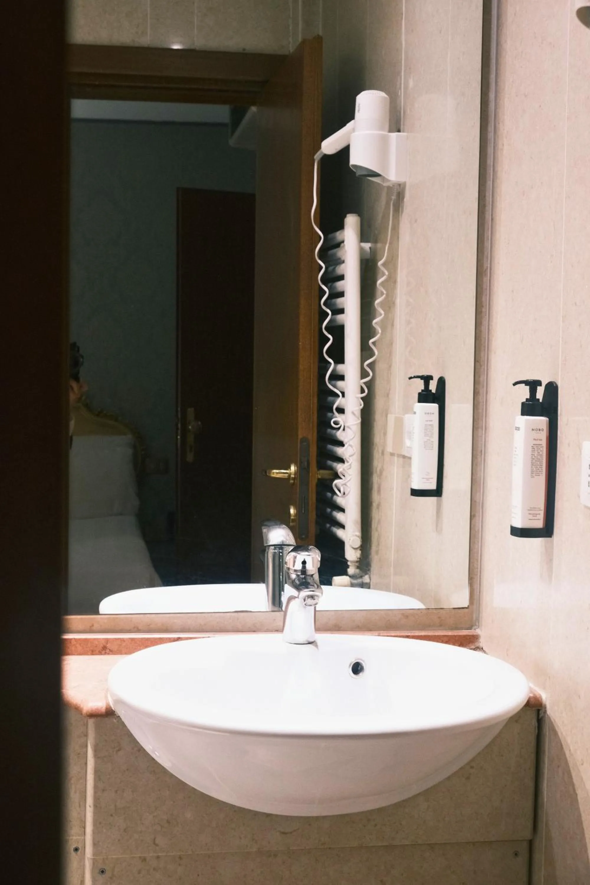 Bathroom in H O T E L S A N G A L L O l