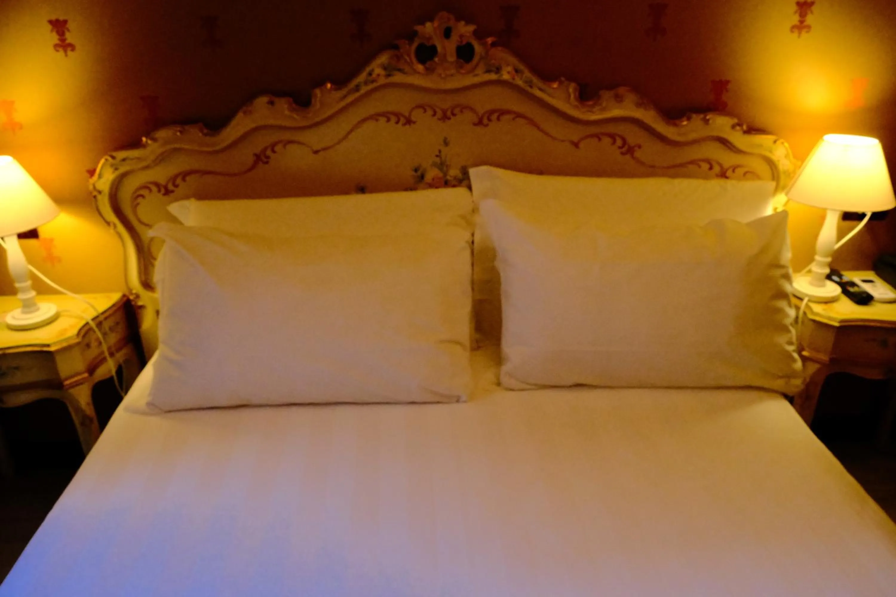 Bed in H O T E L S A N G A L L O l