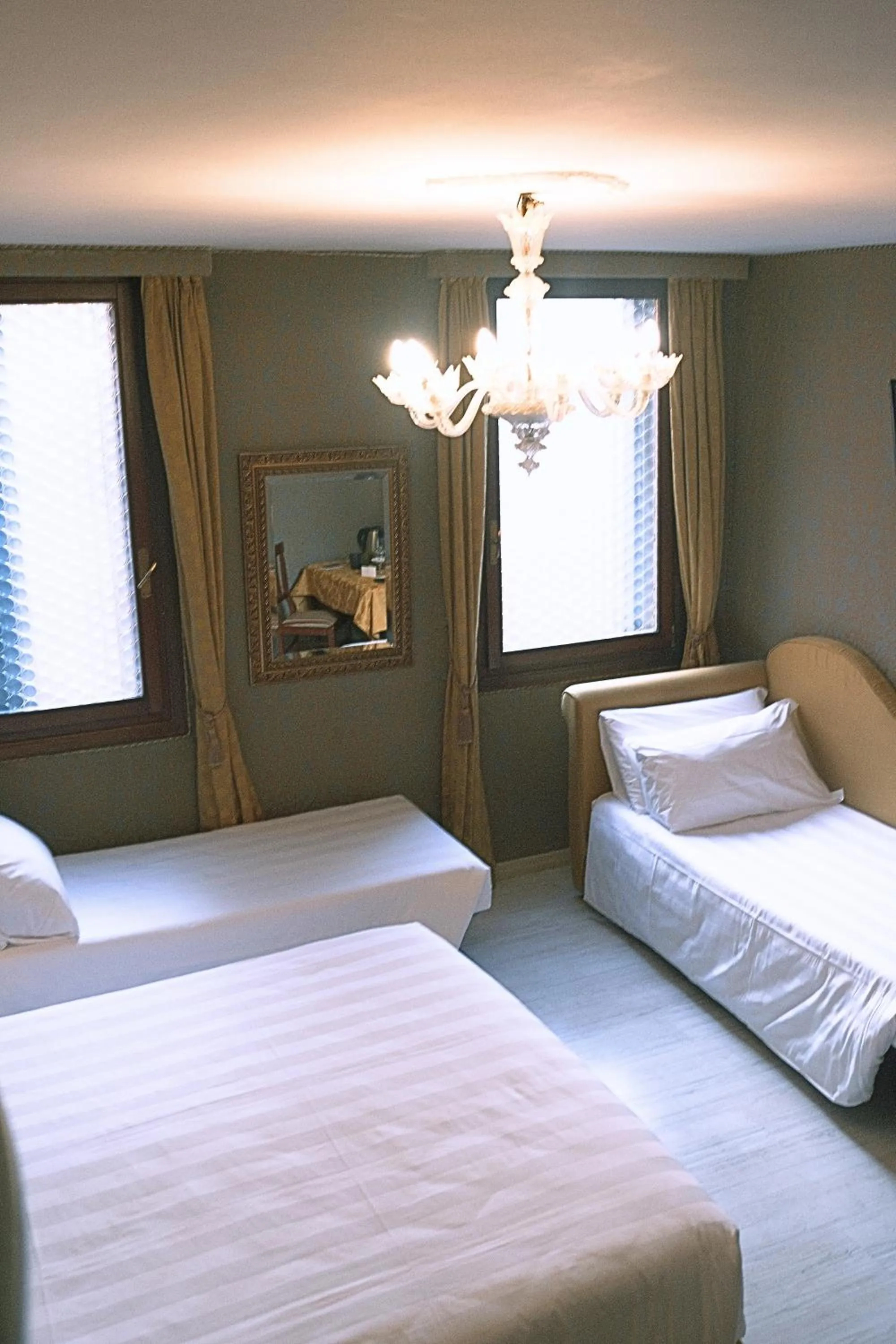 Family, Bed in H O T E L S A N G A L L O l