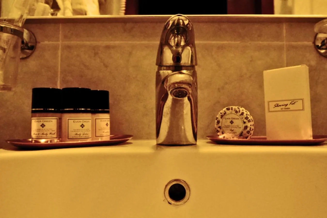 Bathroom in H O T E L S A N G A L L O l