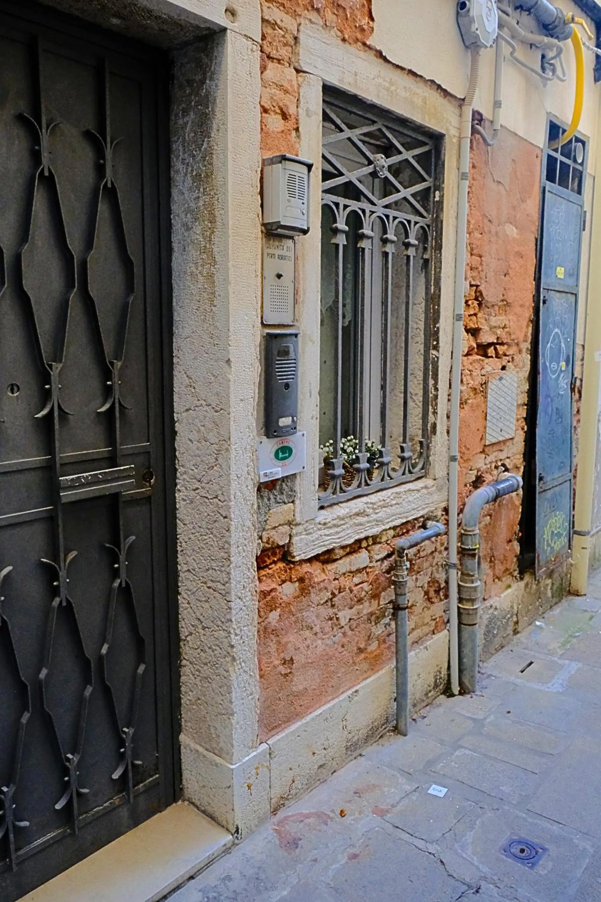 Facade/entrance in H O T E L S A N G A L L O l