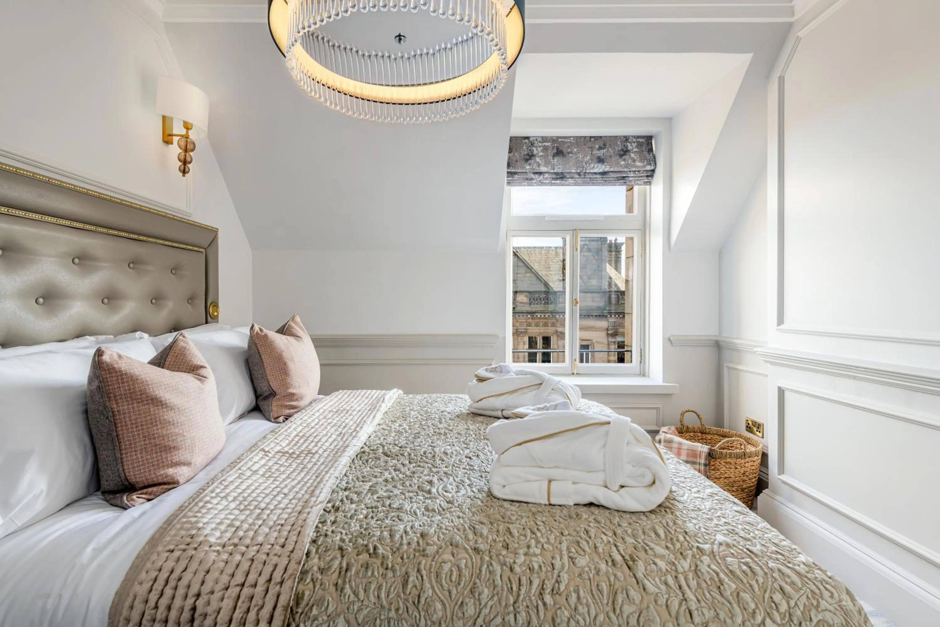 Bedroom, Bed in RÌGH Residences - George Street