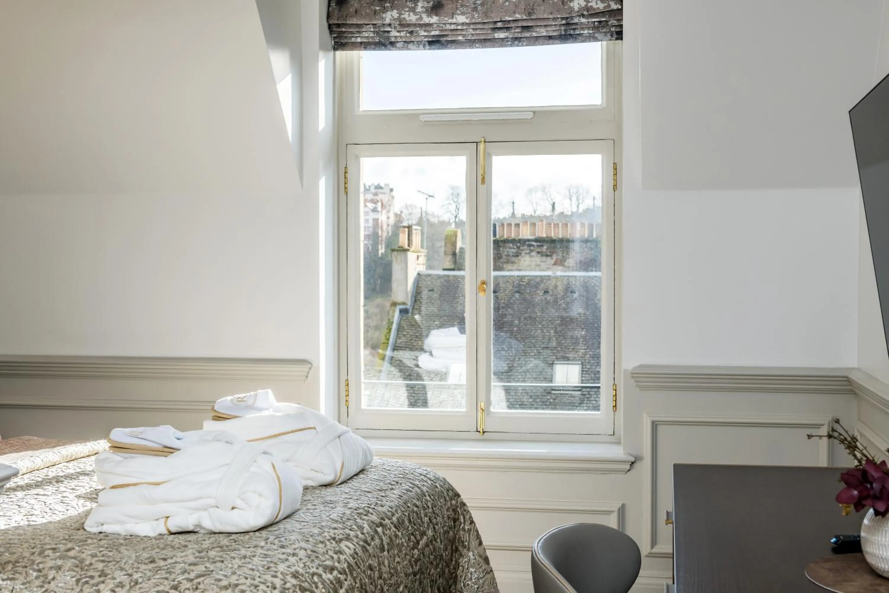 Bedroom, Bed in RÌGH Residences - George Street