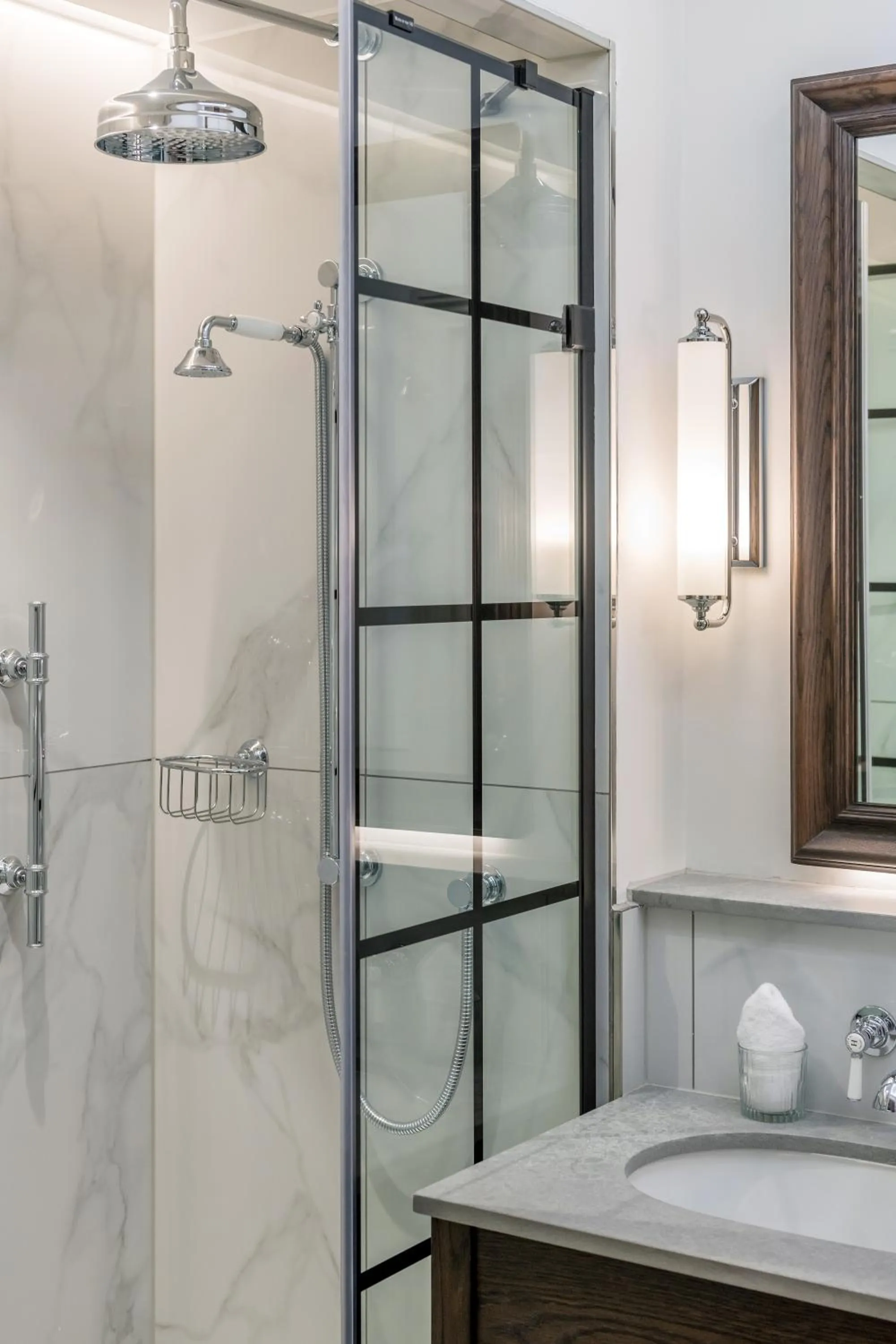 Shower in RÌGH Residences - George Street