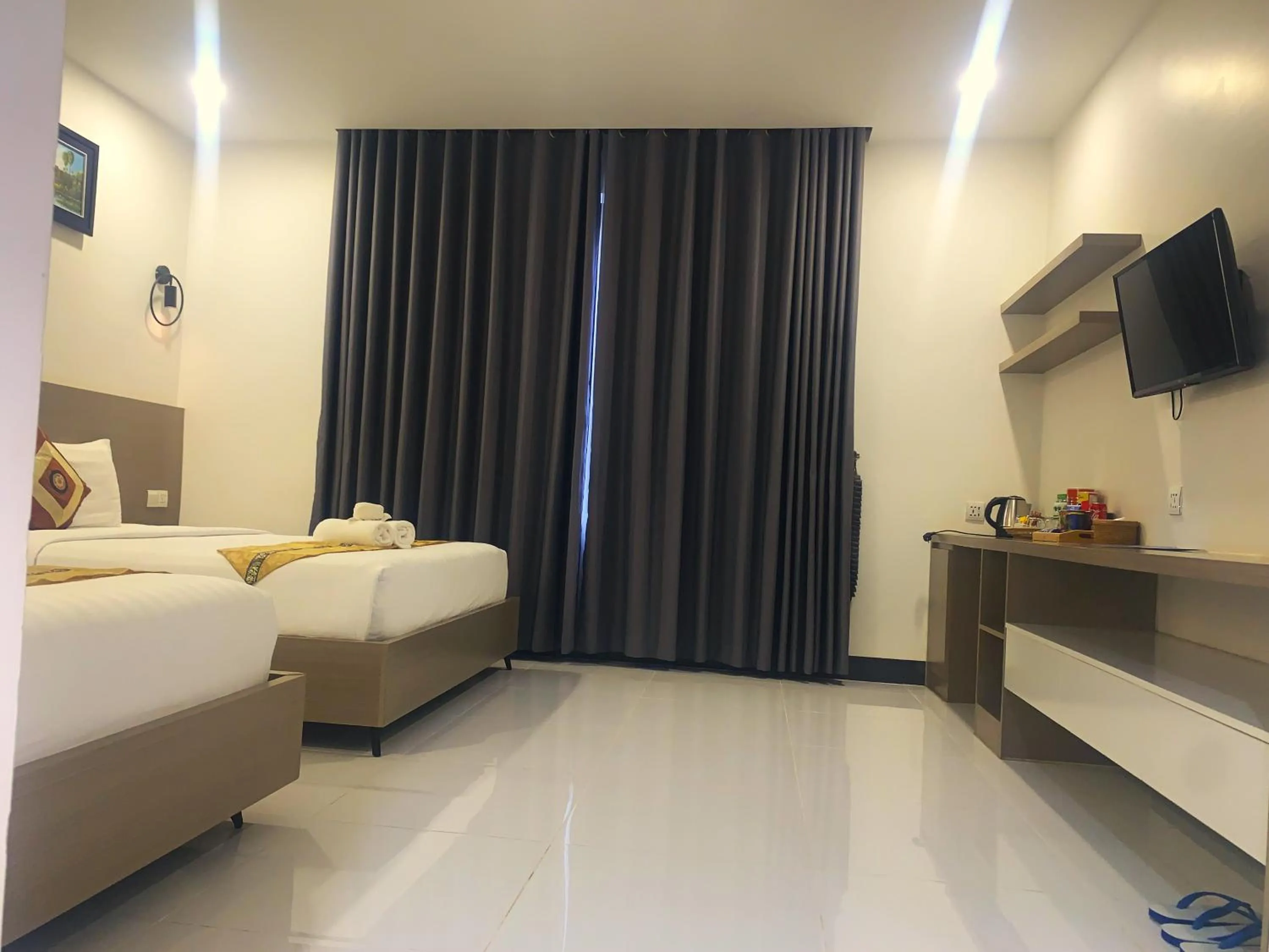 Bedroom, Bed in LH Residence 752