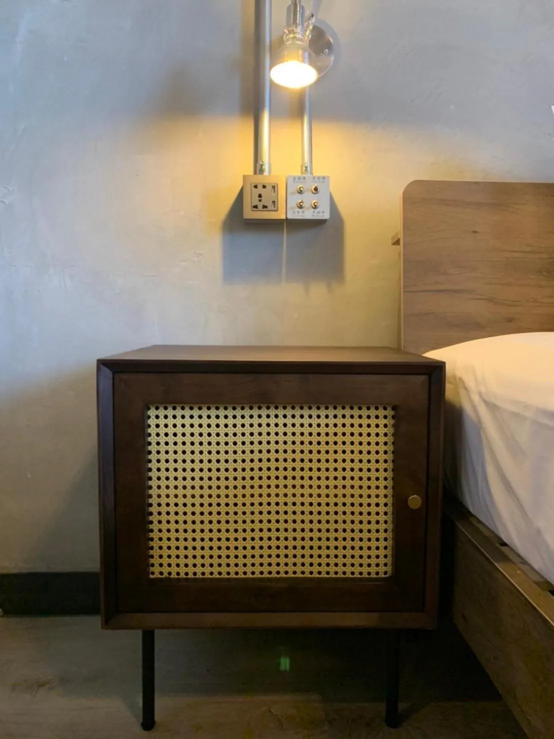 Decorative detail, Bed in The Retro Tai-Pan