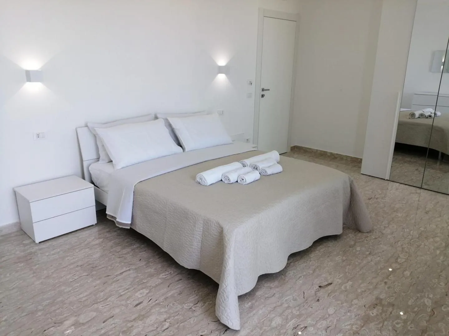 Bed in AMARE Bed & Breakfast