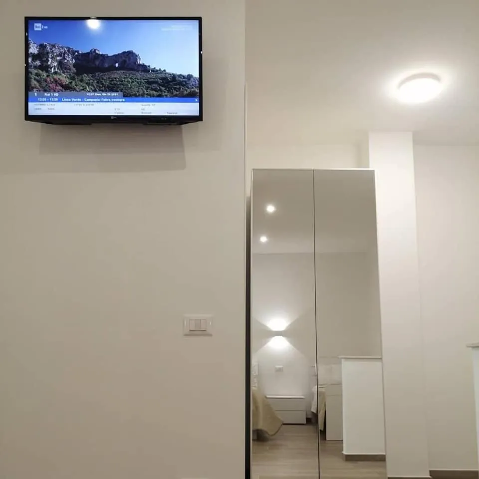 TV and multimedia in AMARE Bed & Breakfast