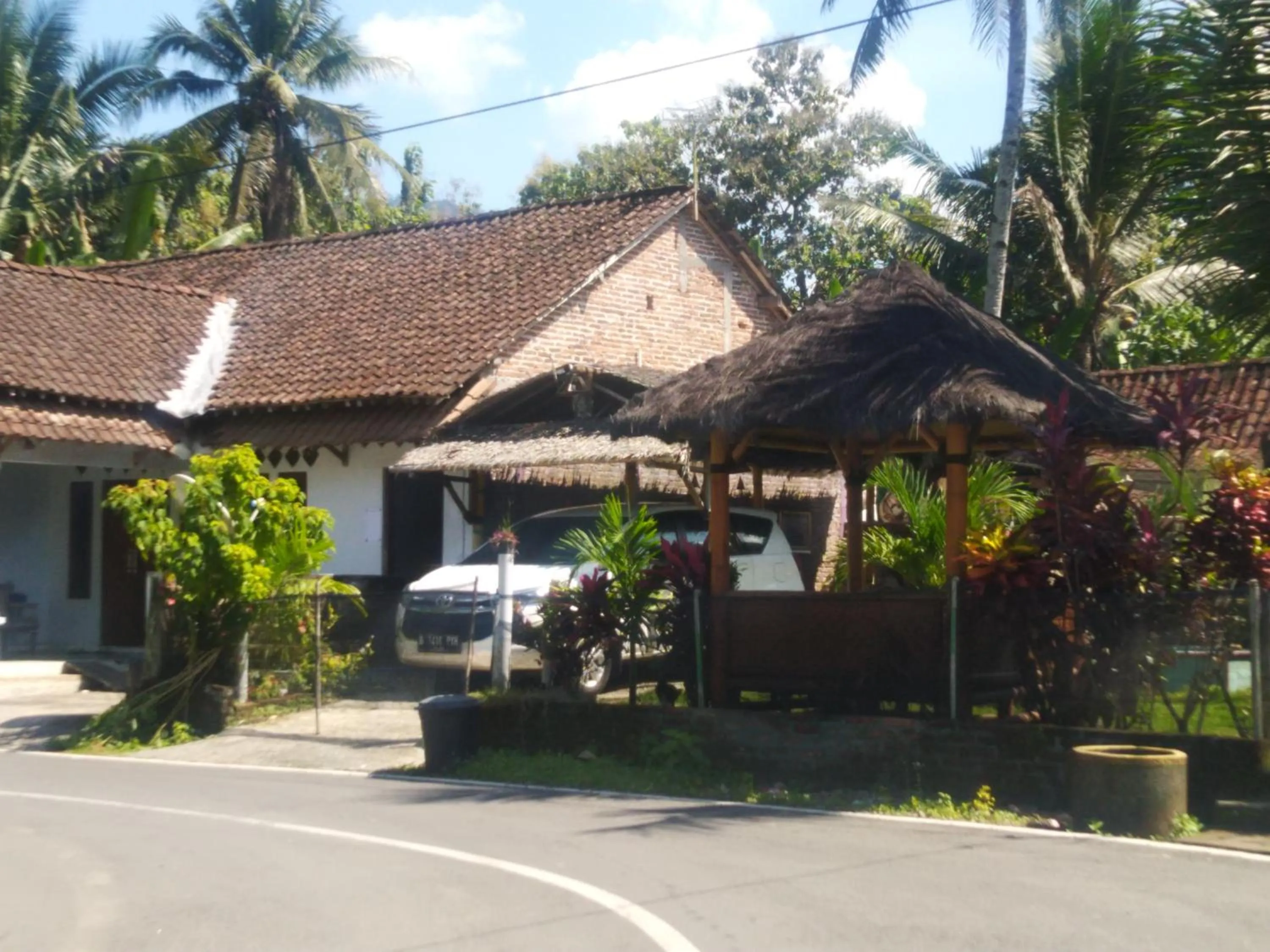 Spring in Penginapan Homestay Mudiyono Syari'ah