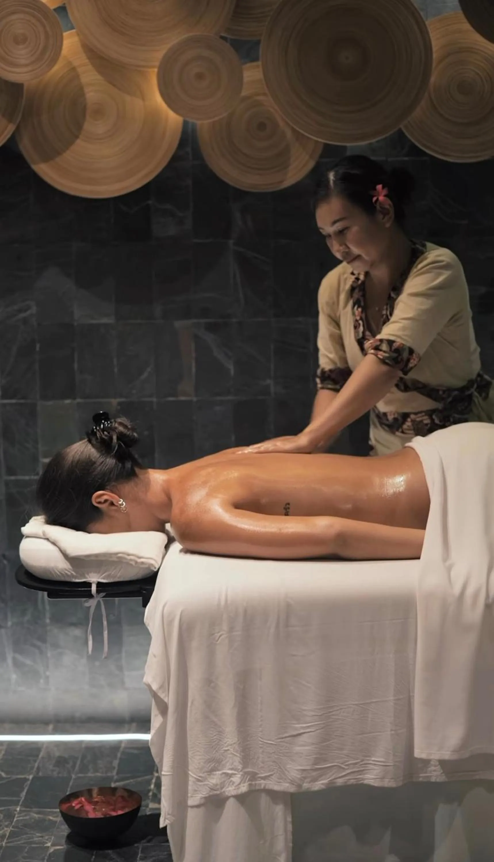 Massage in La Reserve 1785 Canggu - Adults Only