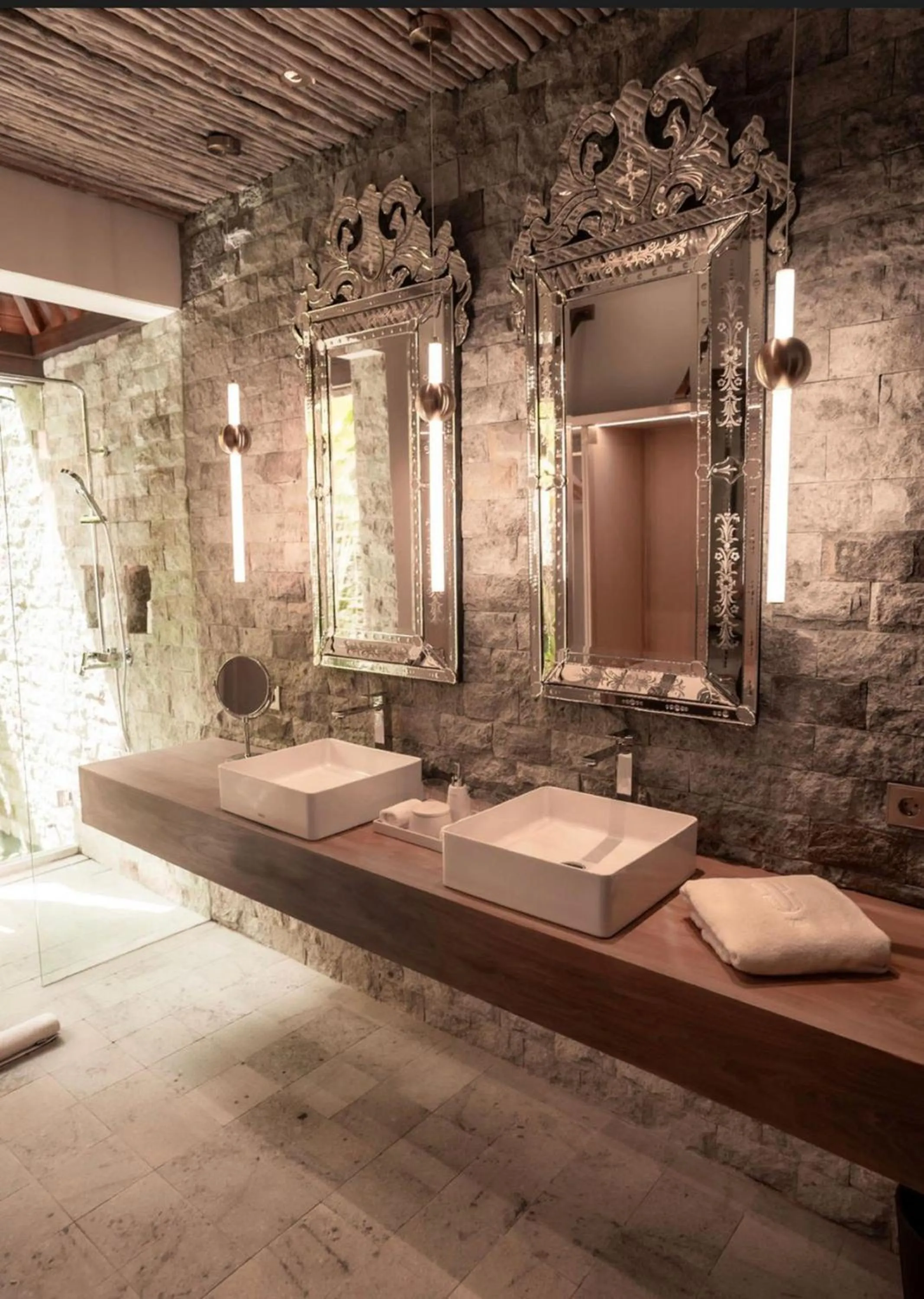 Bathroom in La Reserve 1785 Canggu - Adults Only