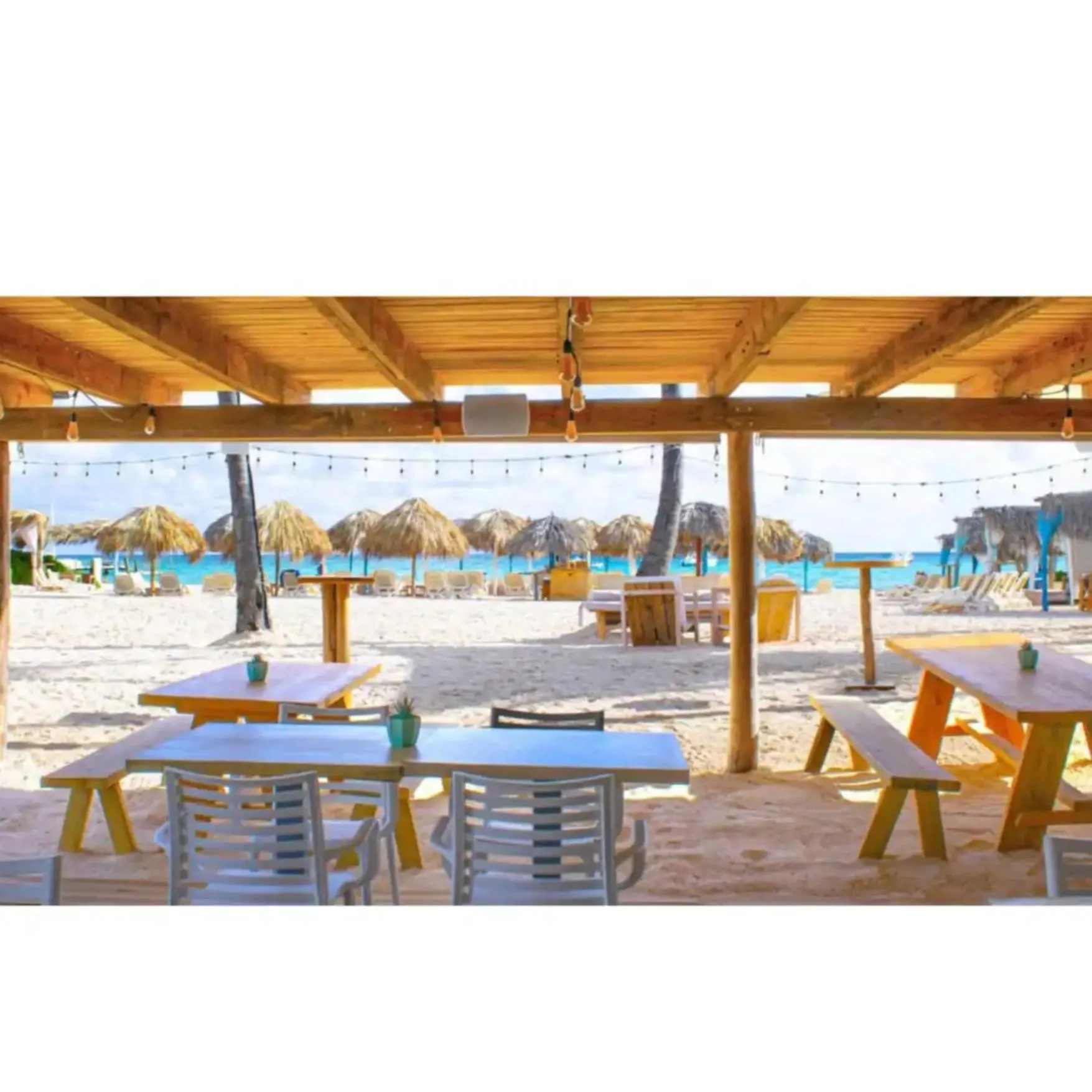 Property building in Villa Blanca Beach Club