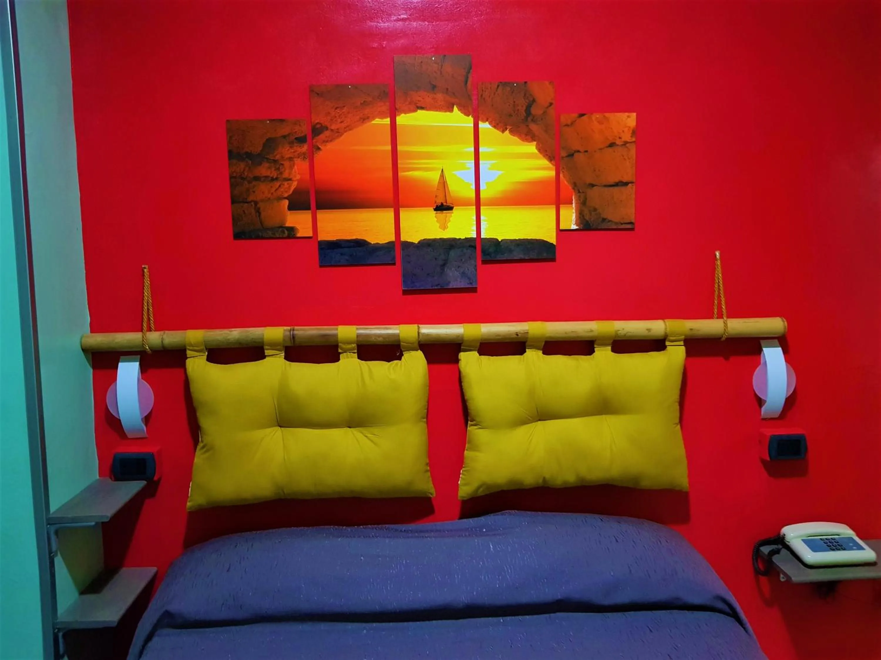 Bed in Hotel Ginevra