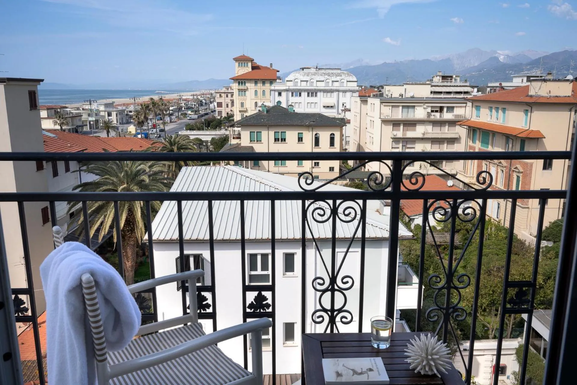 Natural landscape in Palace Hotel