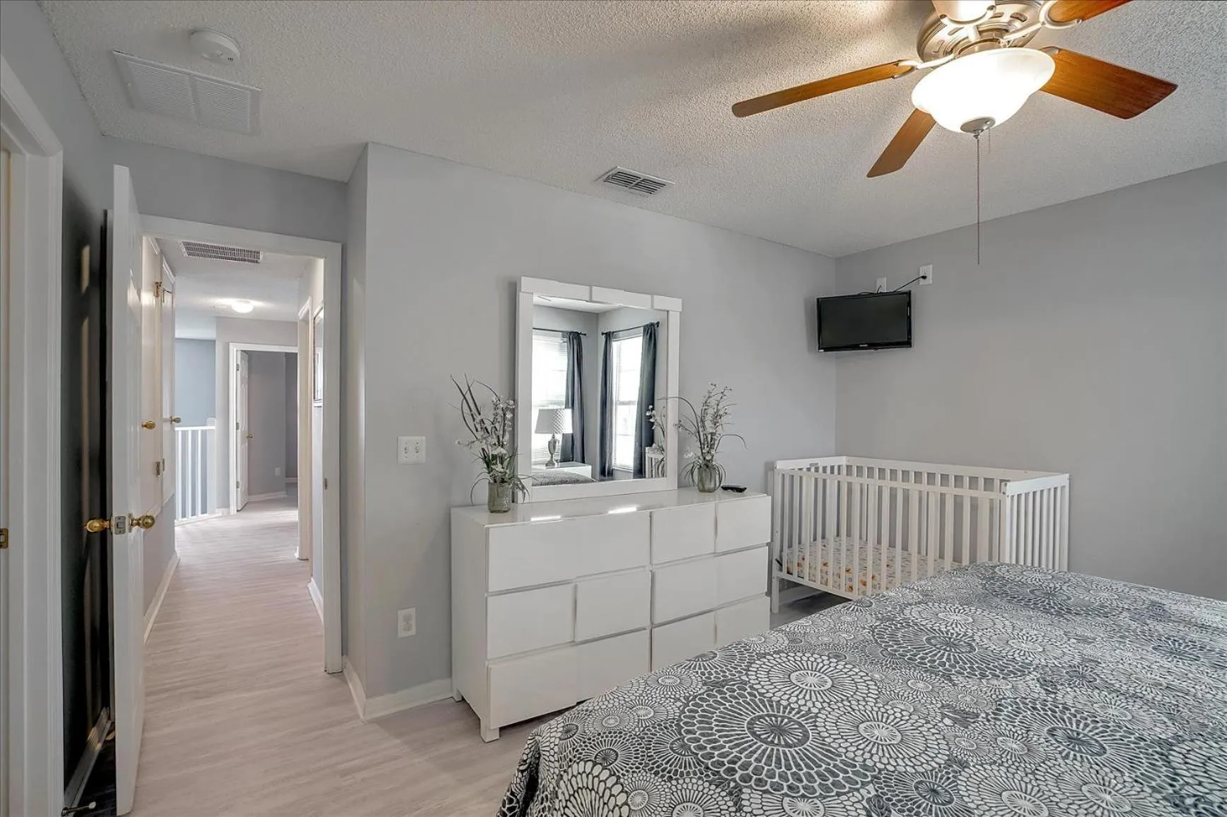 Bed in EXCELLENT 7 Bedroom EIR Vacation Villa - PRIVATE POOL