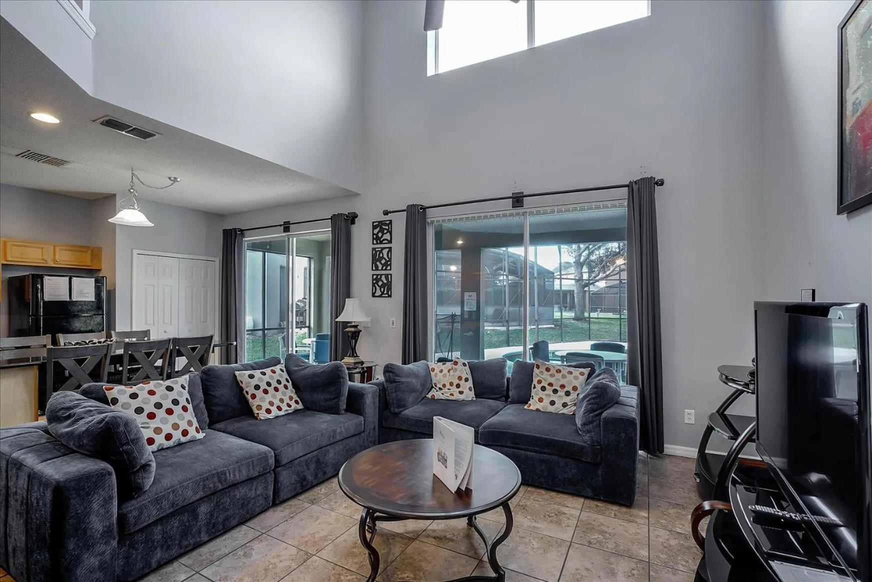 Living room in EXCELLENT 7 Bedroom EIR Vacation Villa - PRIVATE POOL