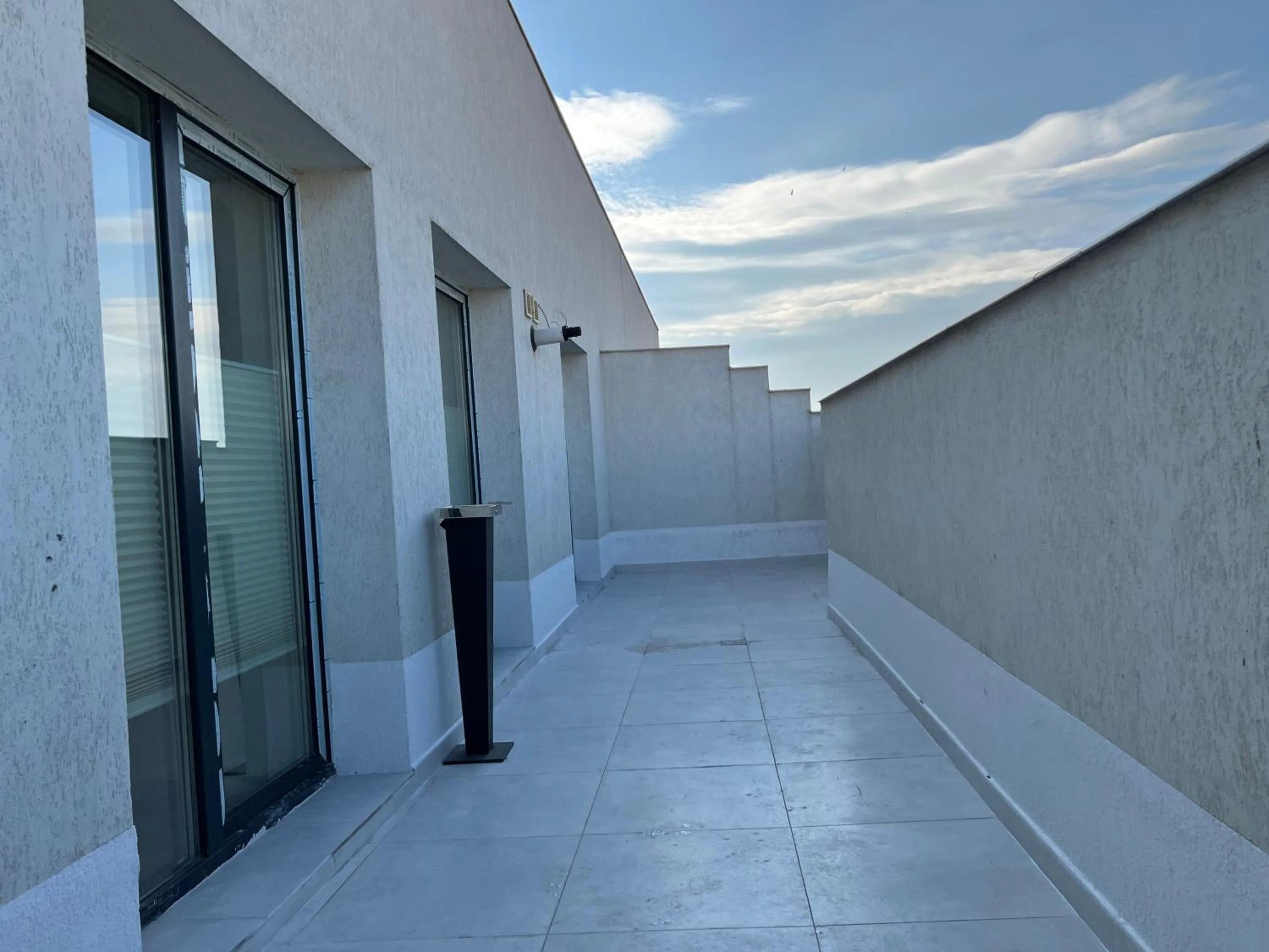 Balcony/Terrace in Stunning 2-Room Penthouse with Lakeview W11