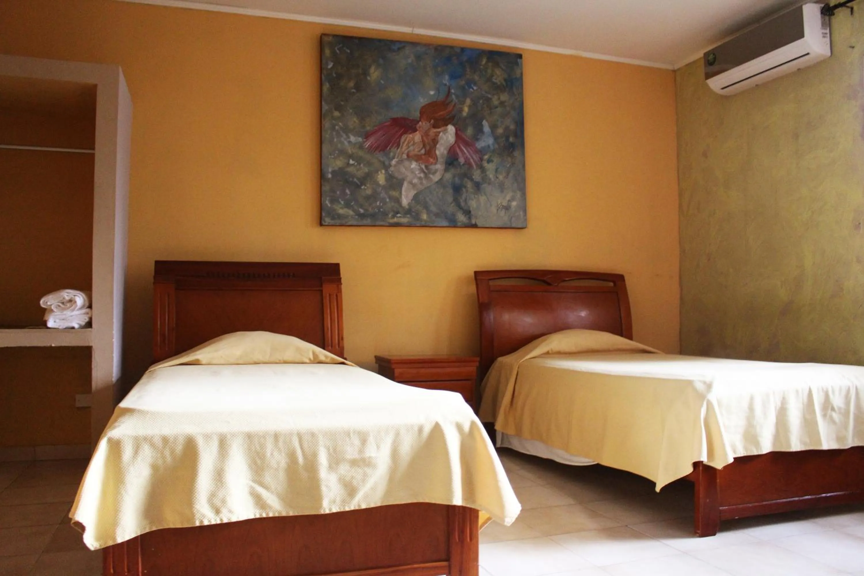 Twin Room in Canal Inn Panama