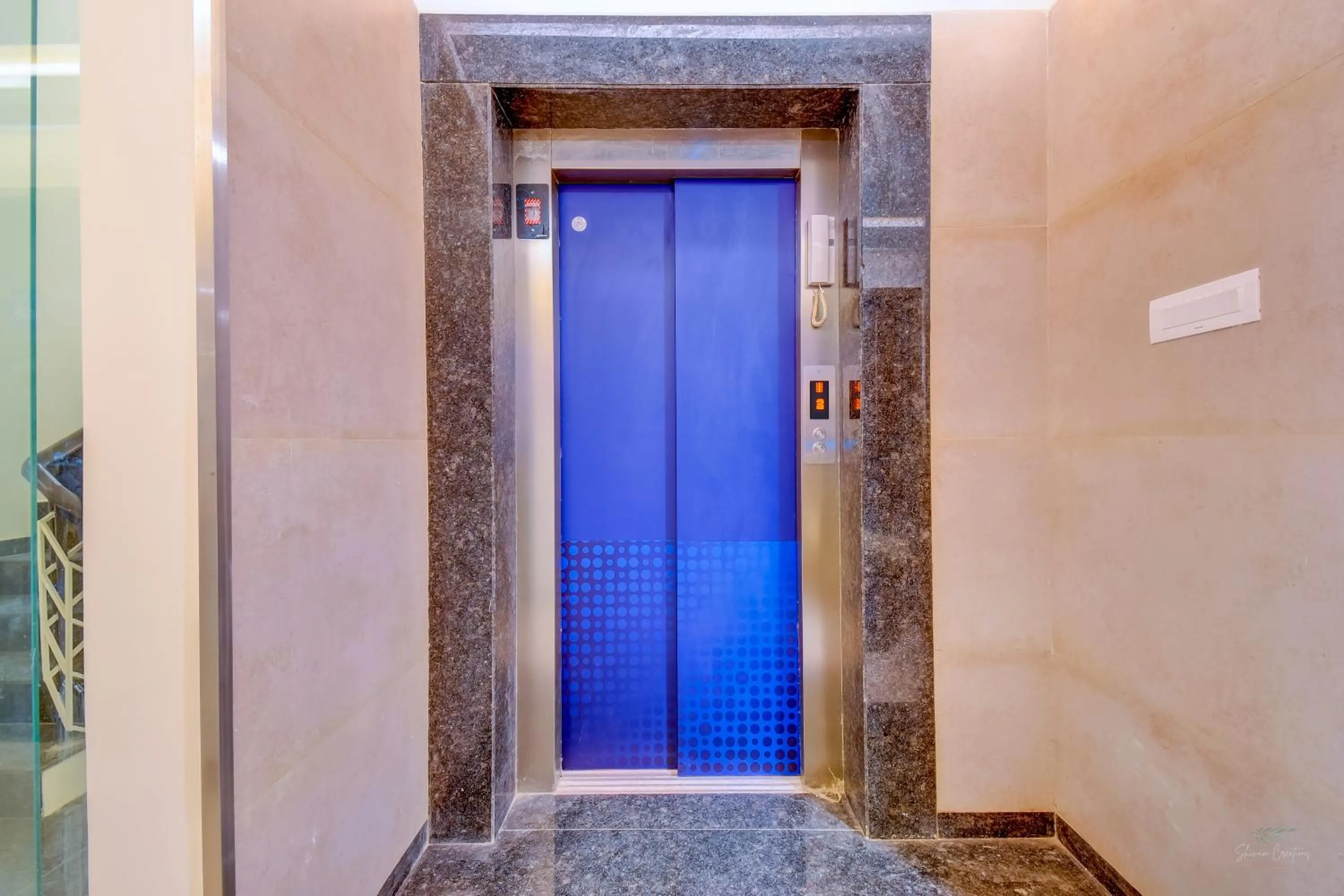 elevator in Zip By Spree Hotels Brookefield