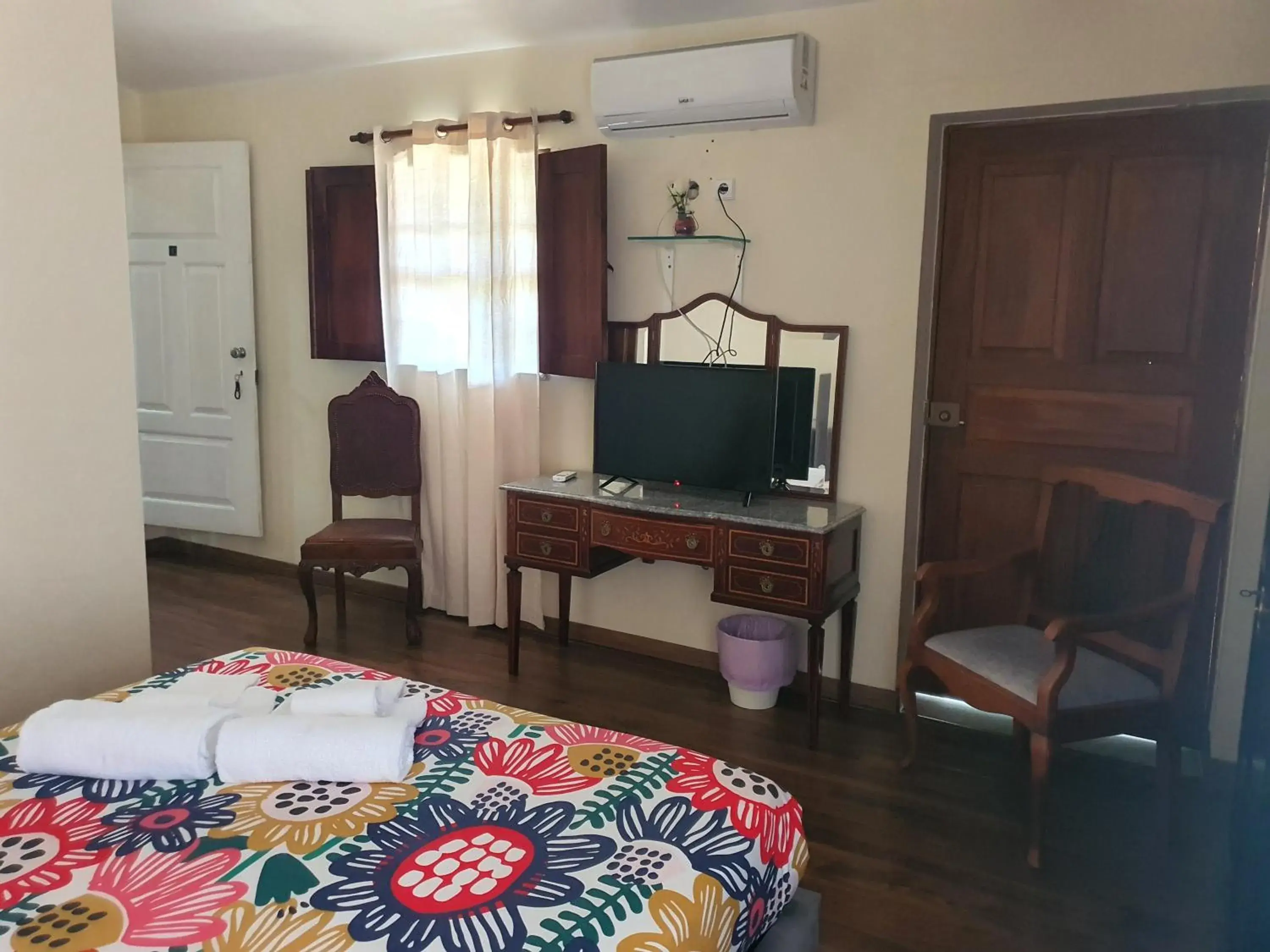 Double Room with Private Bathroom in Gojim Casa Rural Double Room with Private Bathroom in Gojim Casa Rural