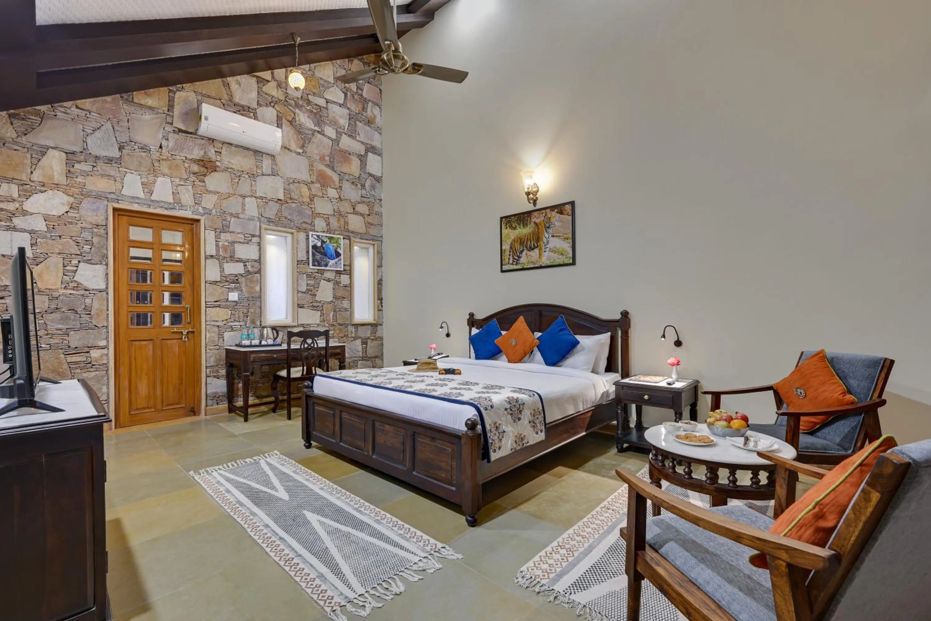 Bed in The Sawai Bagh