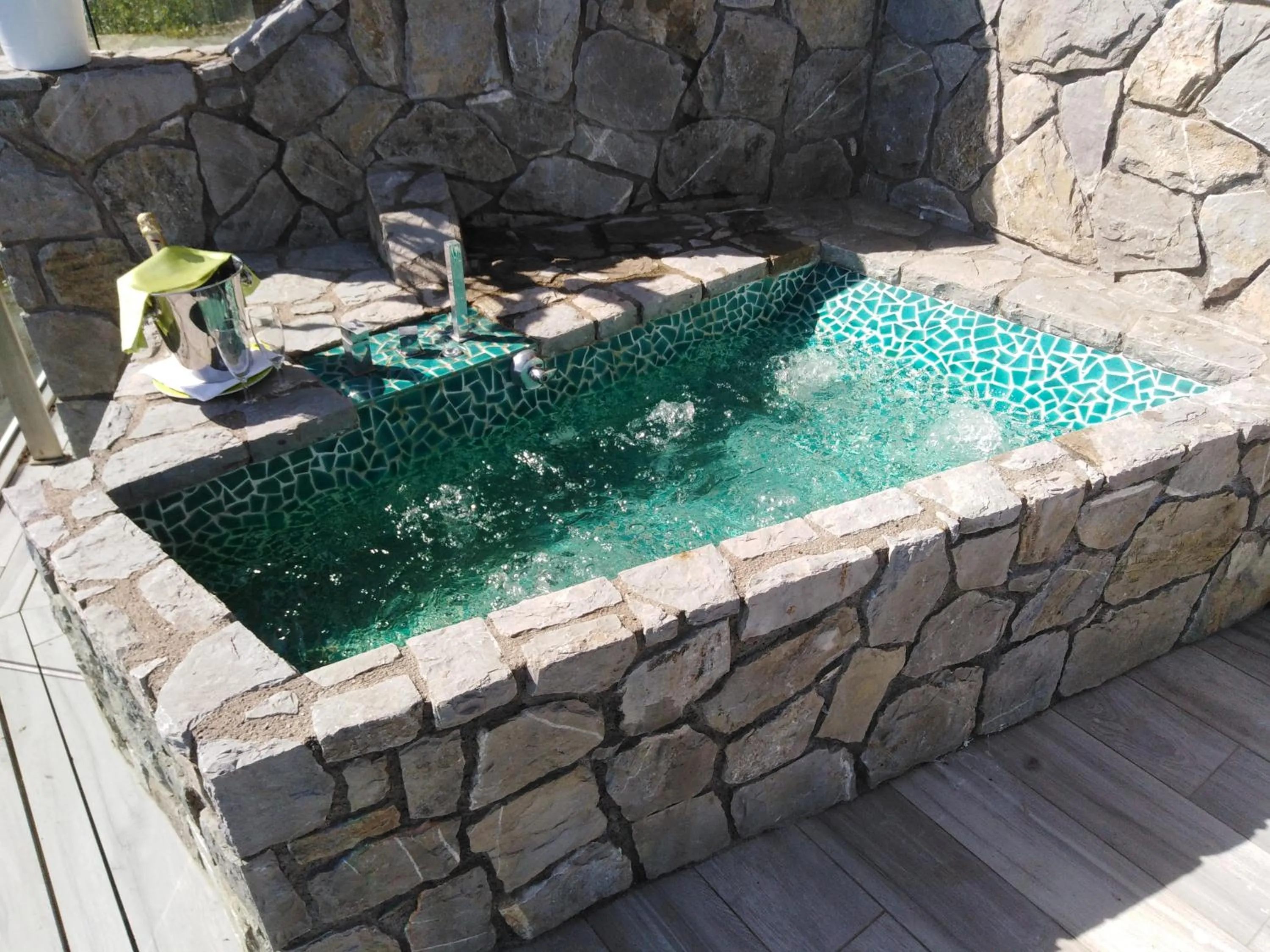 Hot Tub in Grand Hotel President