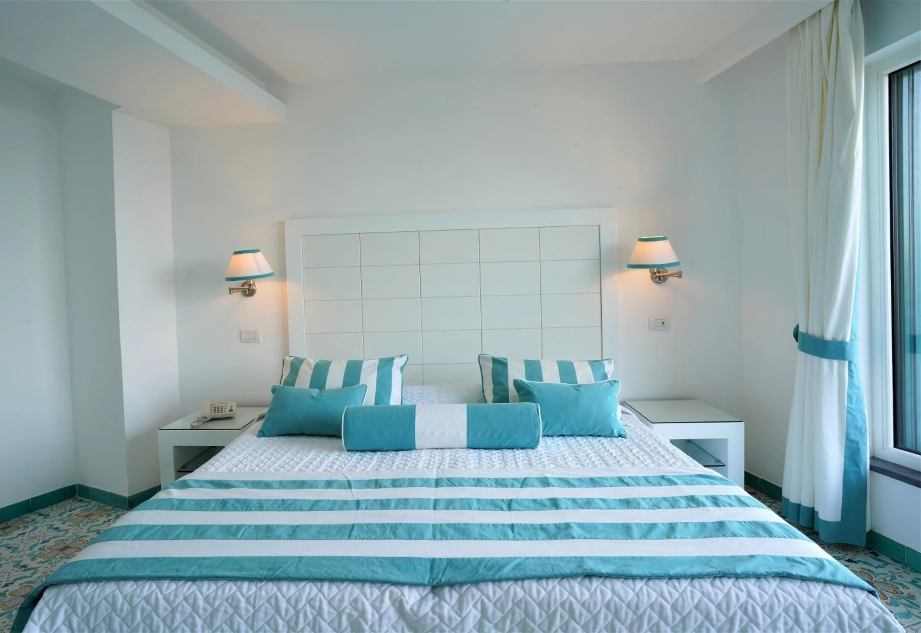 Bedroom, Bed in Grand Hotel President