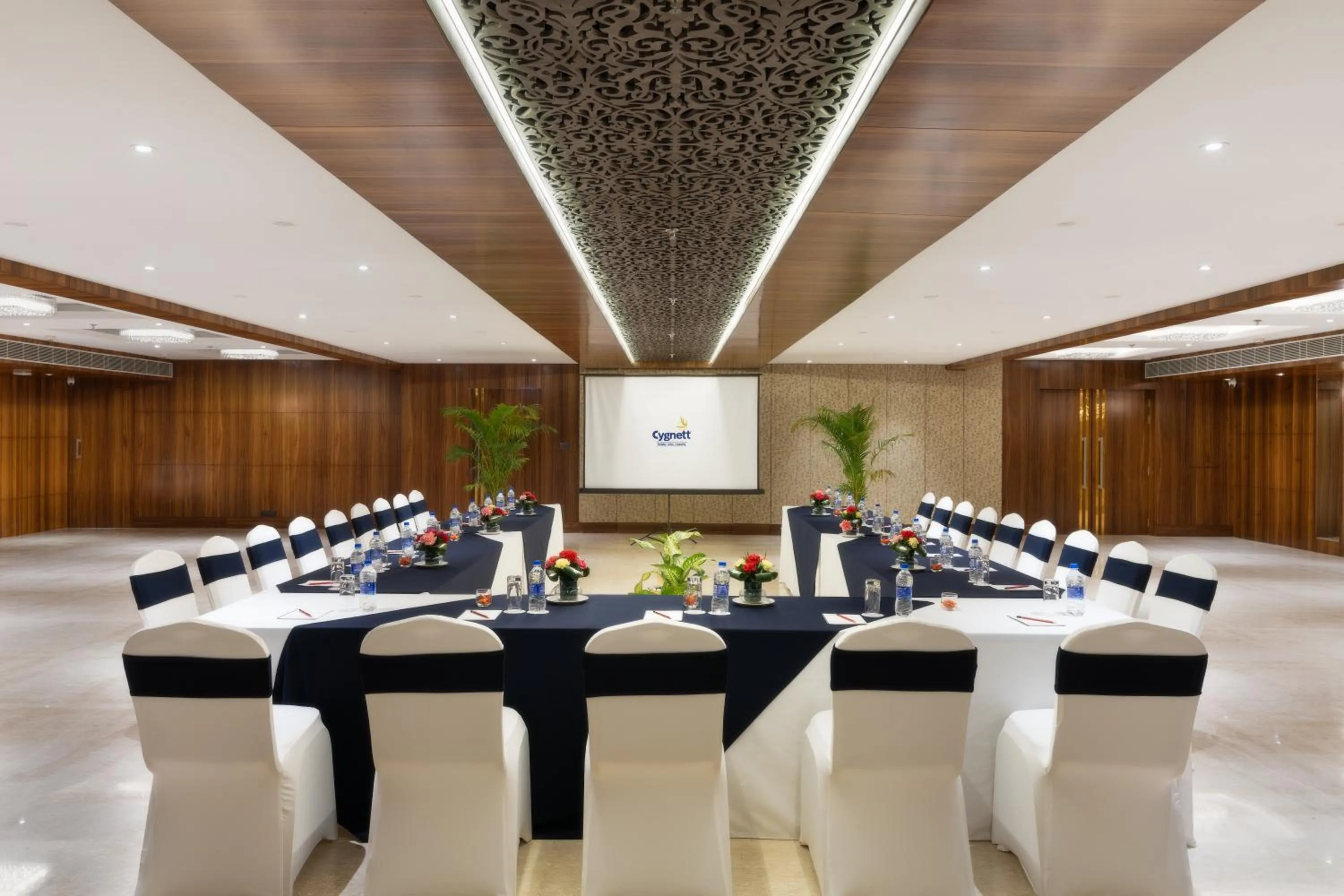 Banquet/Function facilities in Cygnett Park BL