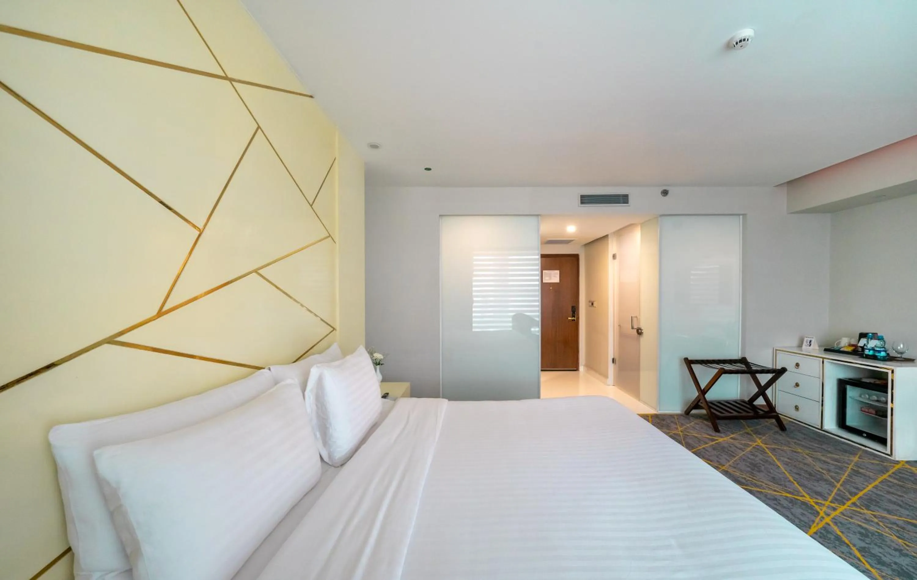 Bed in Best Western Premier Islamabad