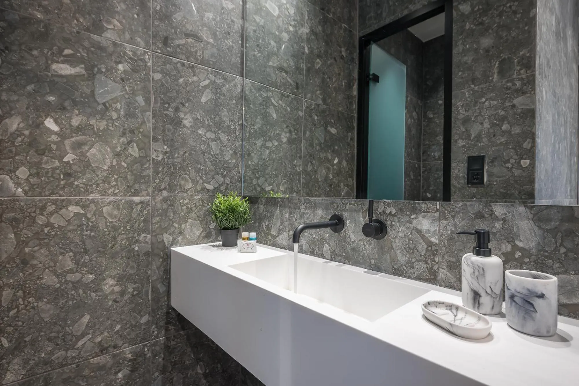 The Asprogeraka - self check-in rooms