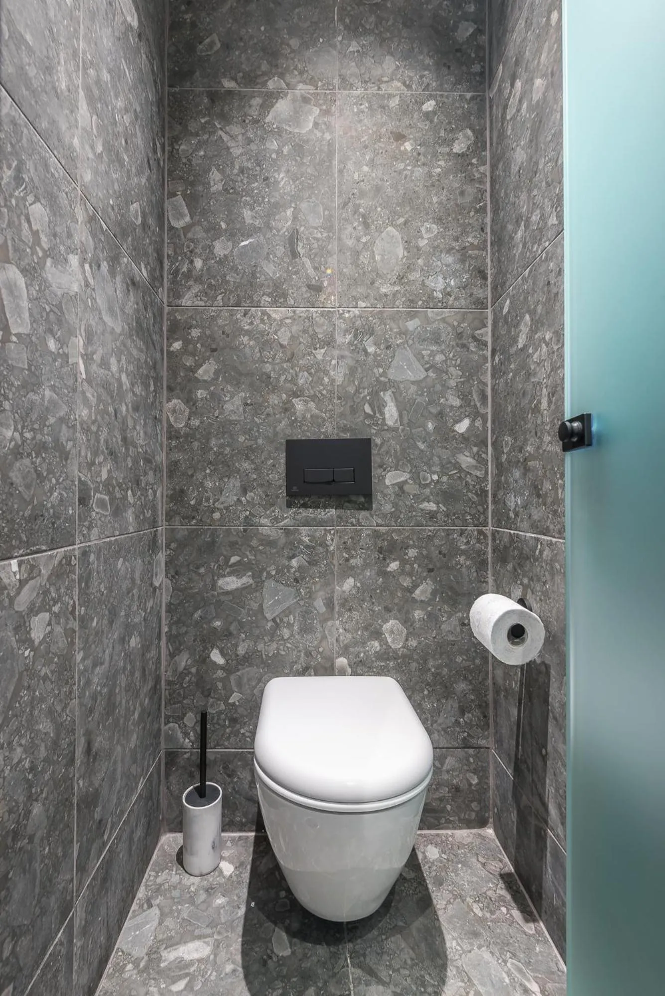 The Asprogeraka - self check-in rooms