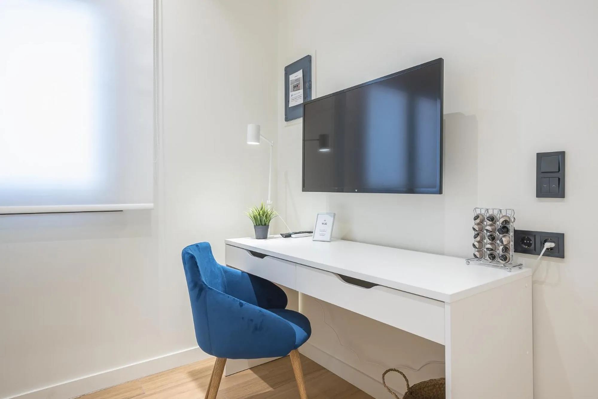 The Asprogeraka - self check-in rooms