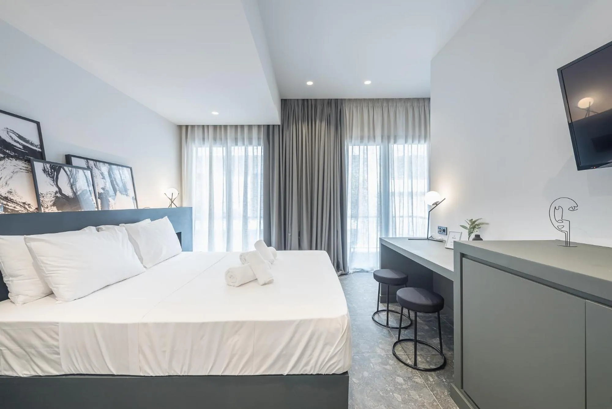 Bed in The Asprogeraka - self check-in rooms