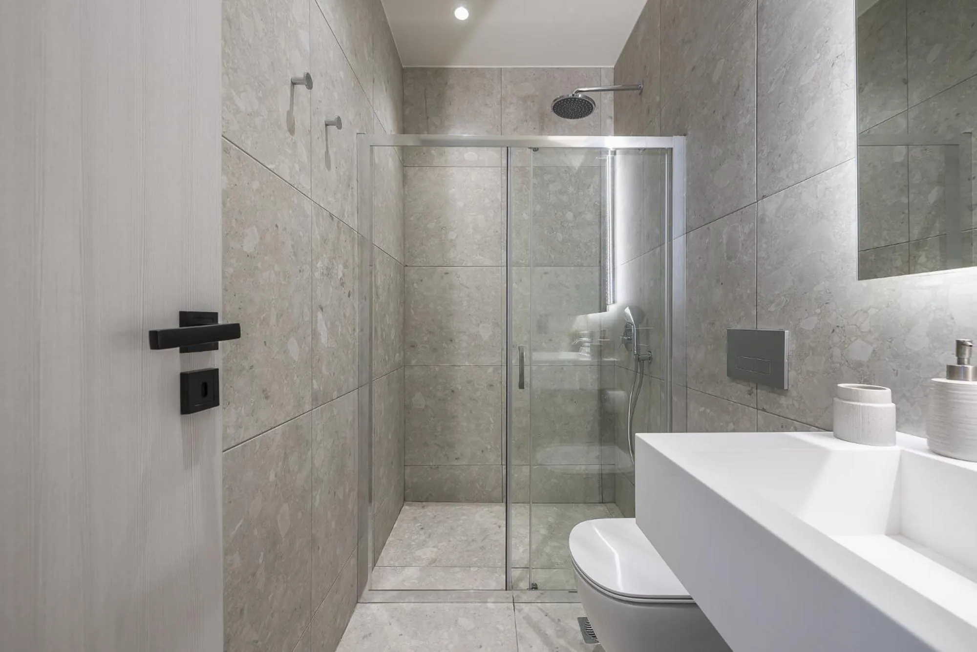 The Asprogeraka - self check-in rooms