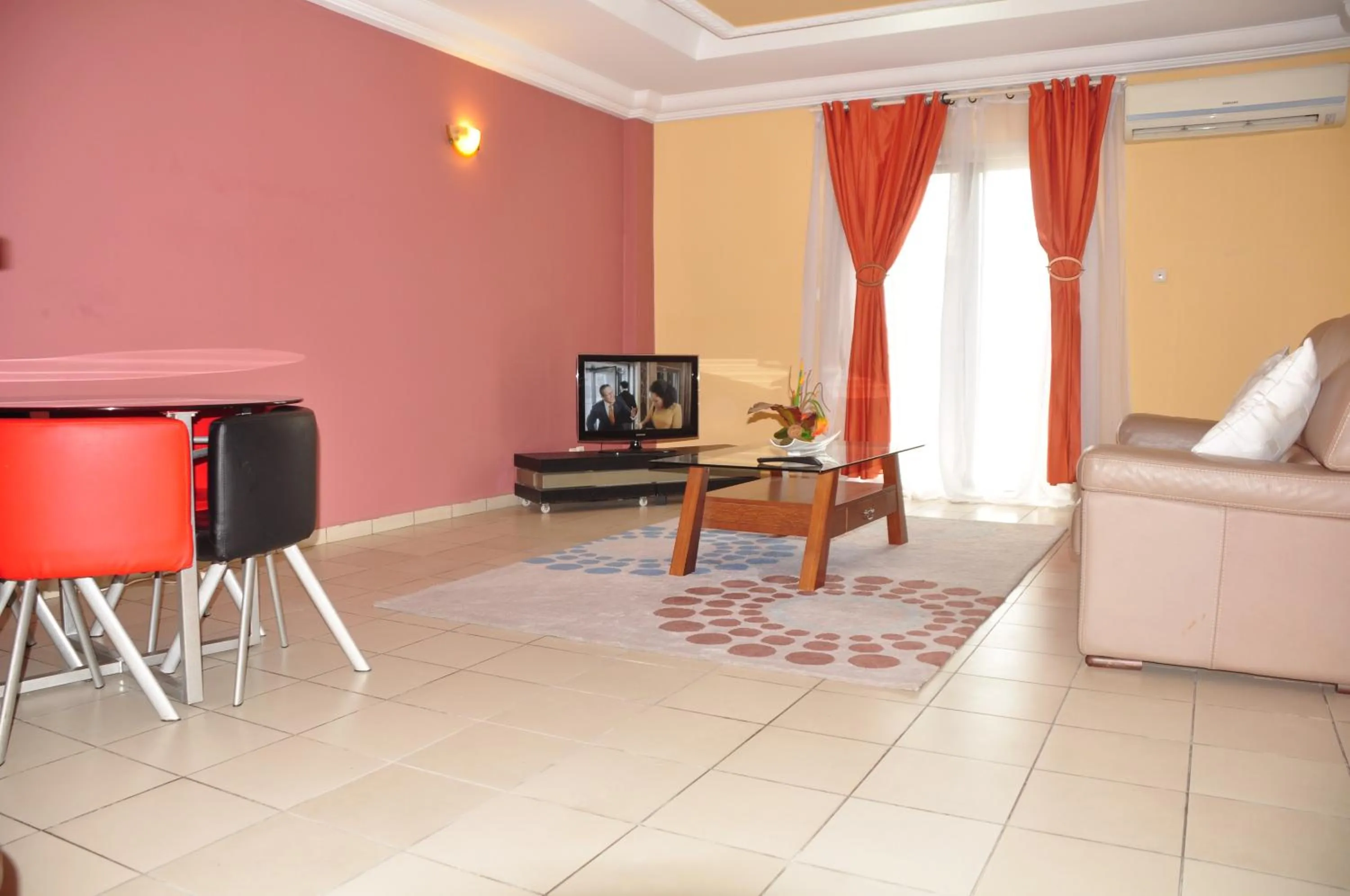 TV and multimedia in Futuris Hotel