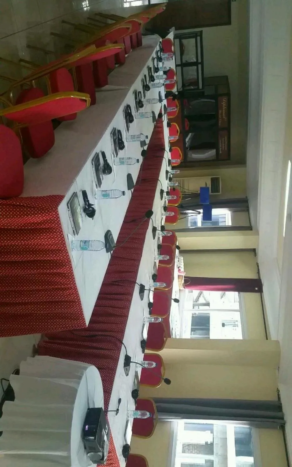 Meeting/conference room in Futuris Hotel