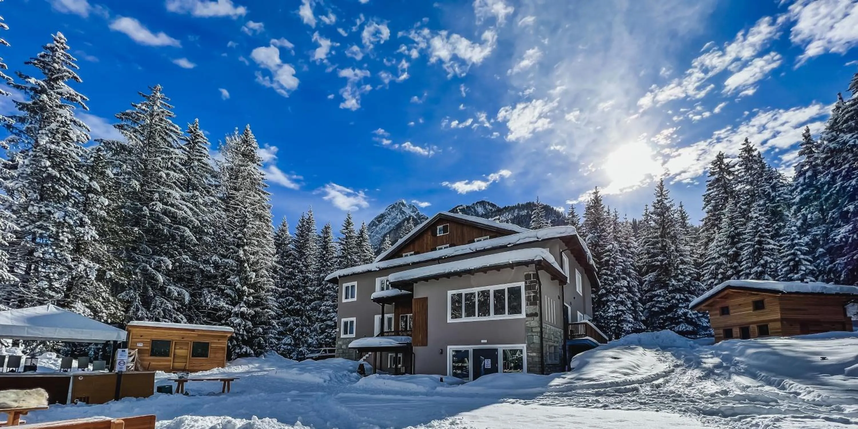 Property building in Chalet Queen