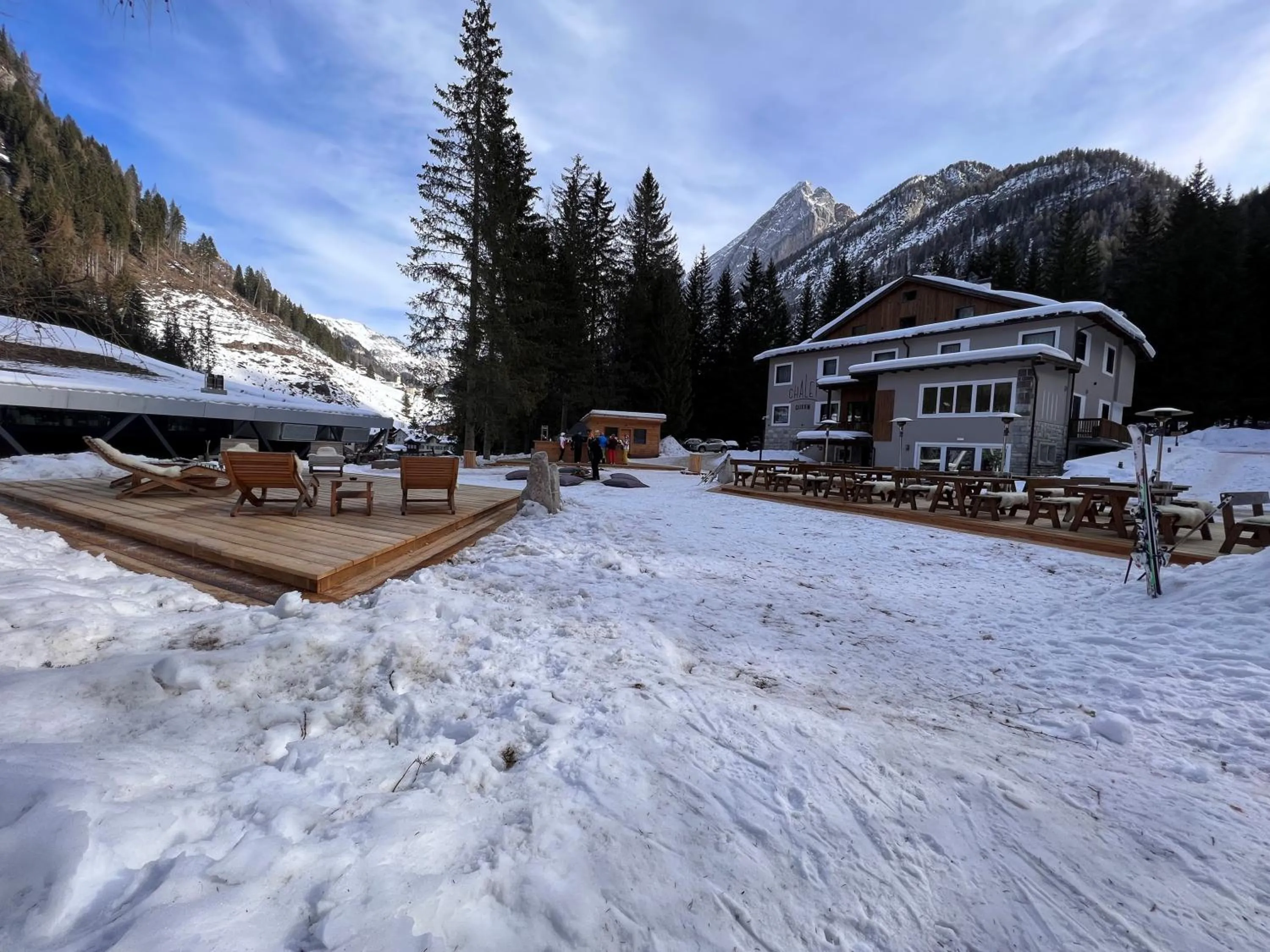 Property building in Chalet Queen