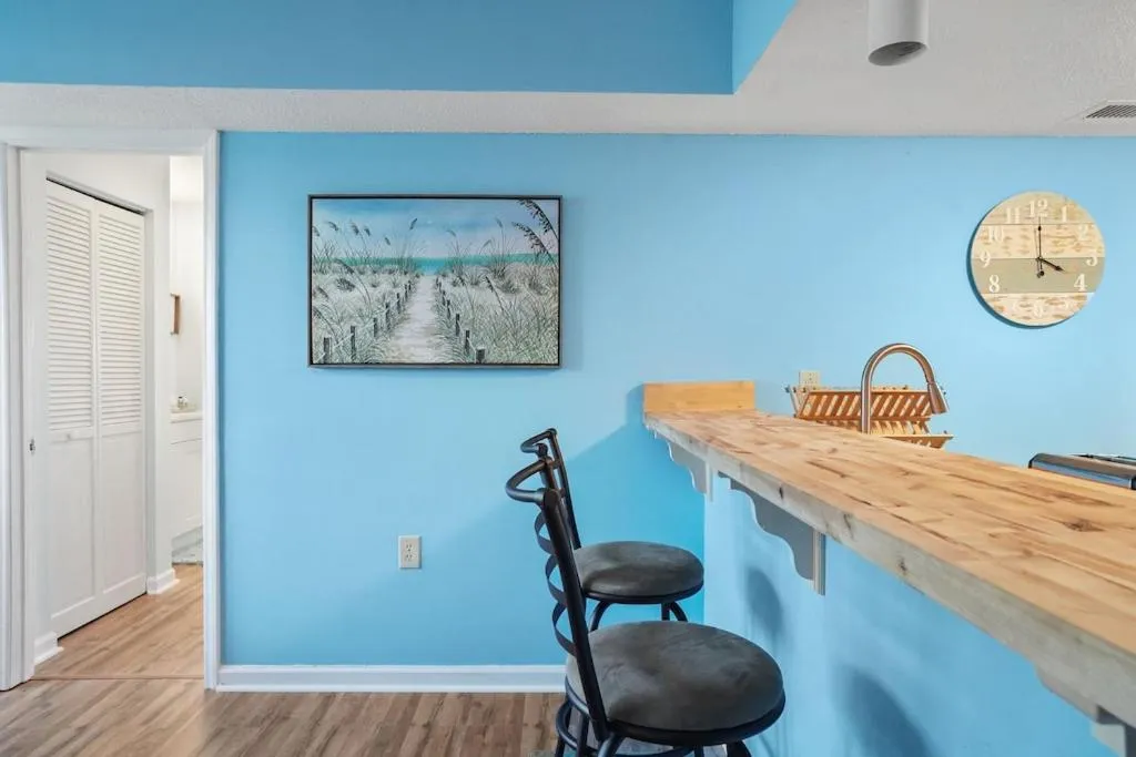 Kitchen or kitchenette in Beautiful Blue Ocean Condo