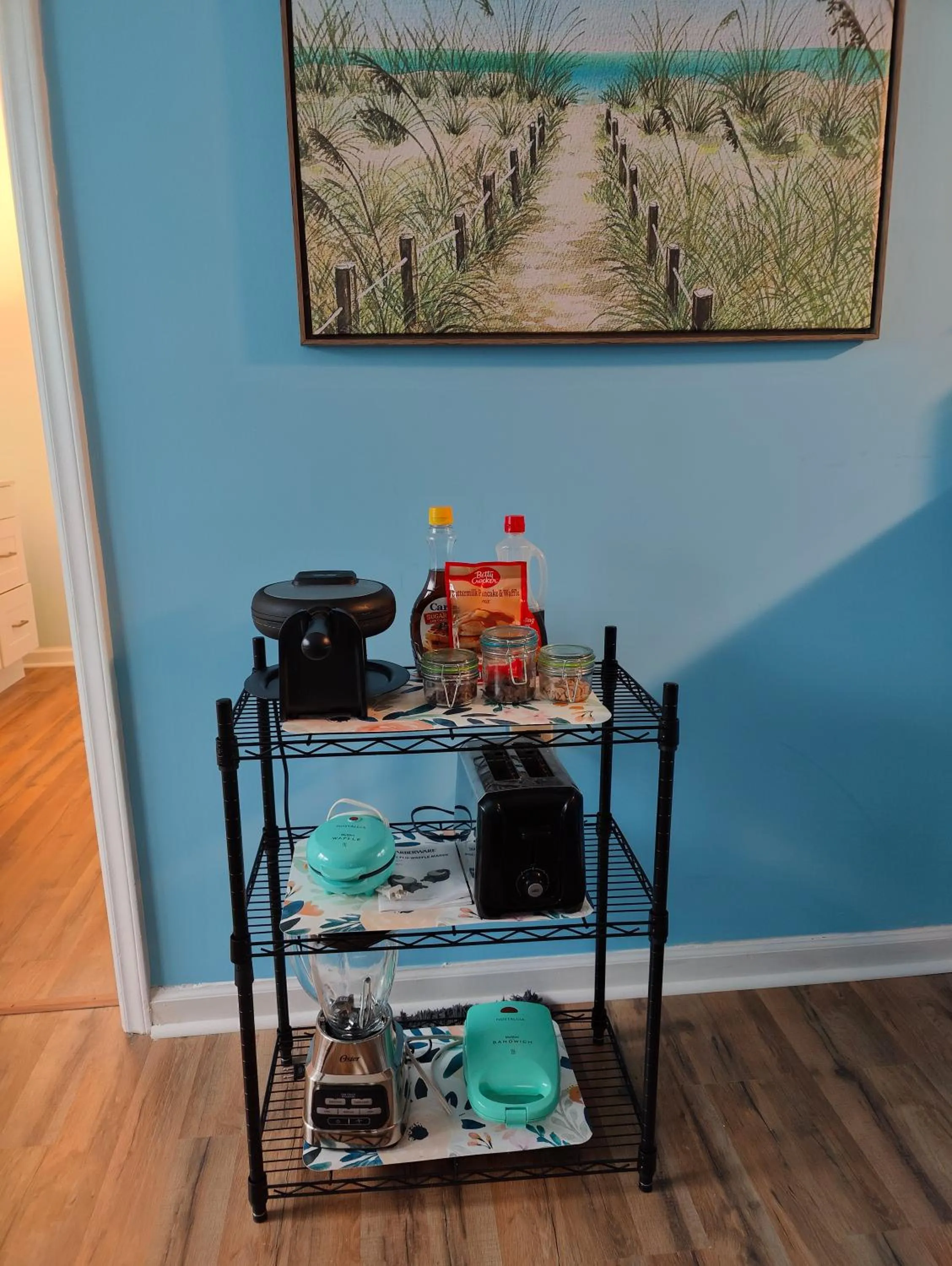 Kitchen or kitchenette in Beautiful Blue Ocean Condo