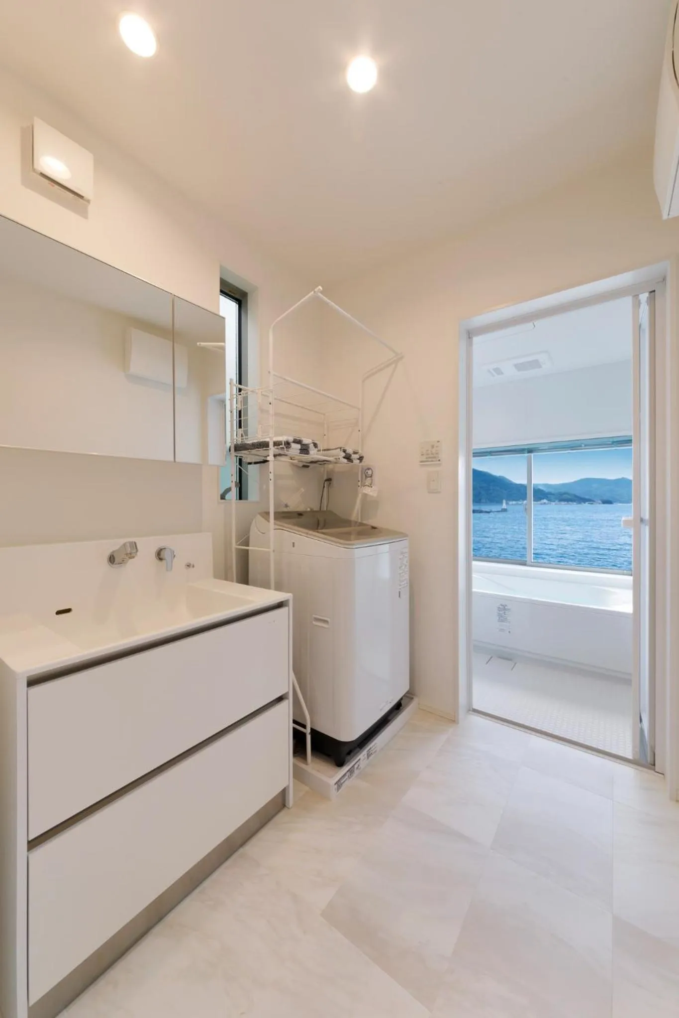 SEASIDE TERRACE SUN - Vacation STAY 12430