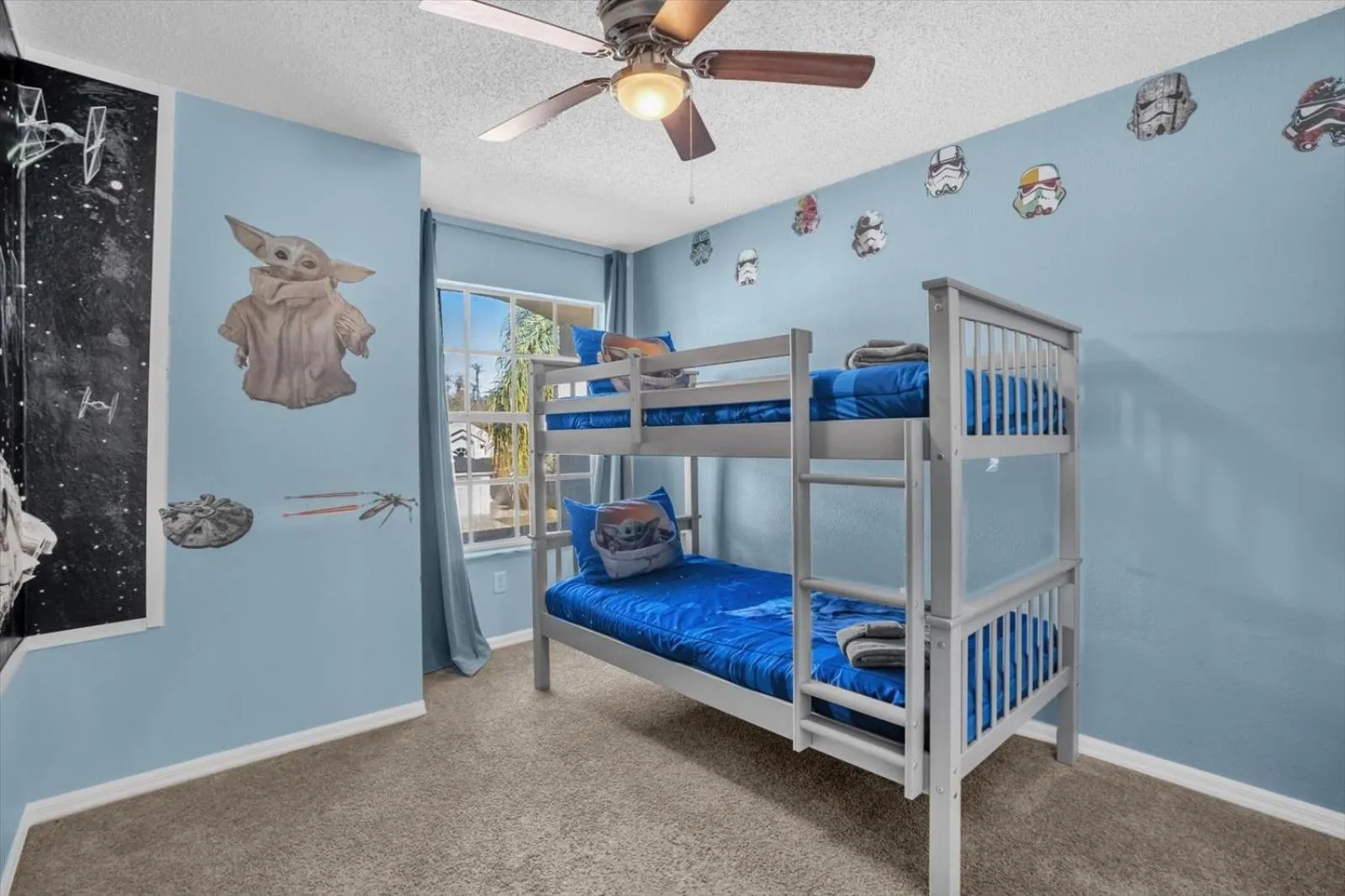 Bedroom, Bed in Elegant Villa Pool Fun Game Room Near Disney