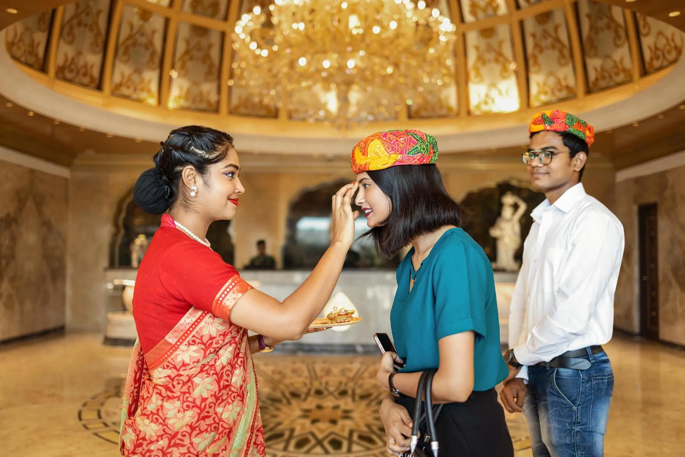 People in Kaldan Samudhra Palace