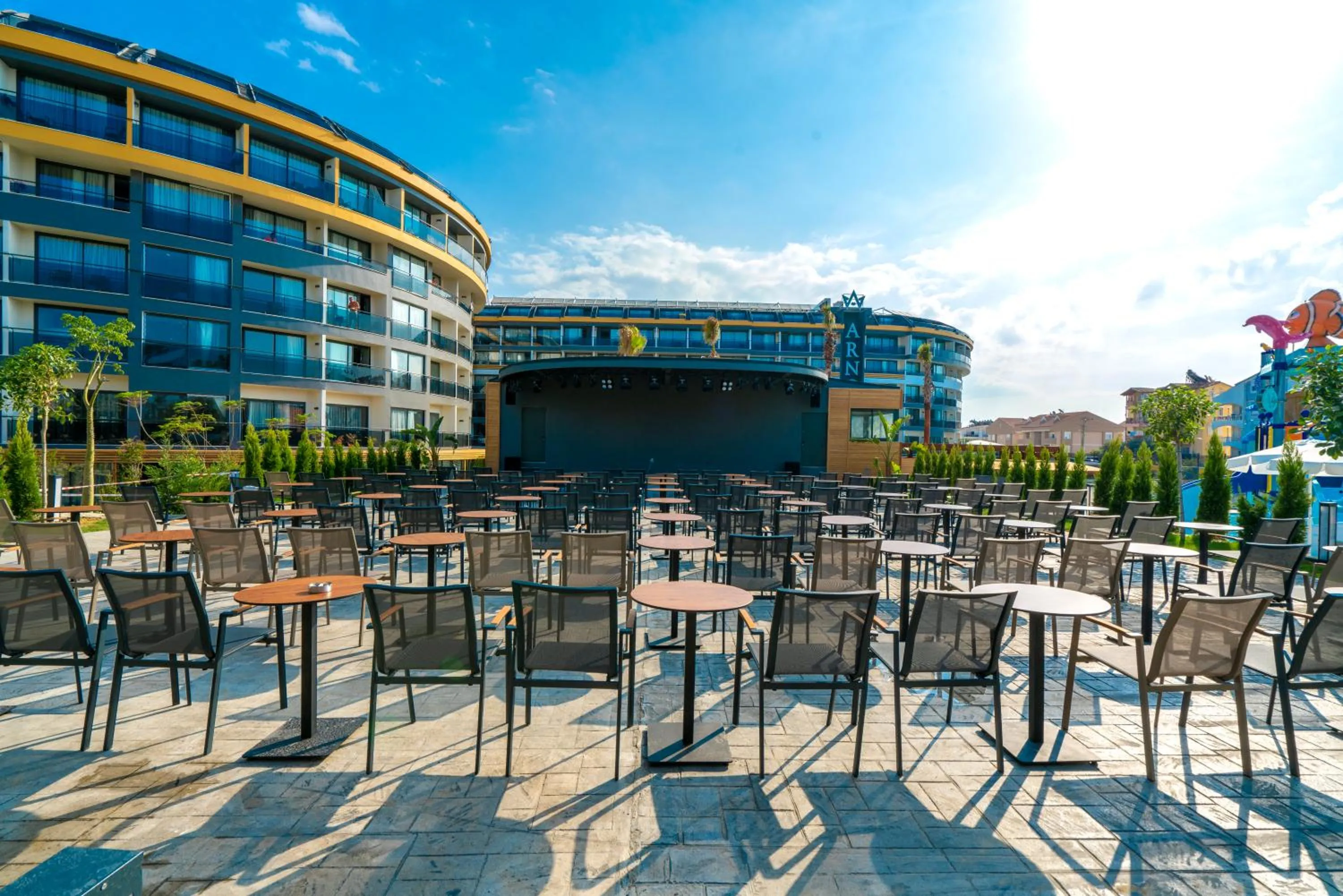 Lounge or bar in Arnor De Luxe Hotel & Spa