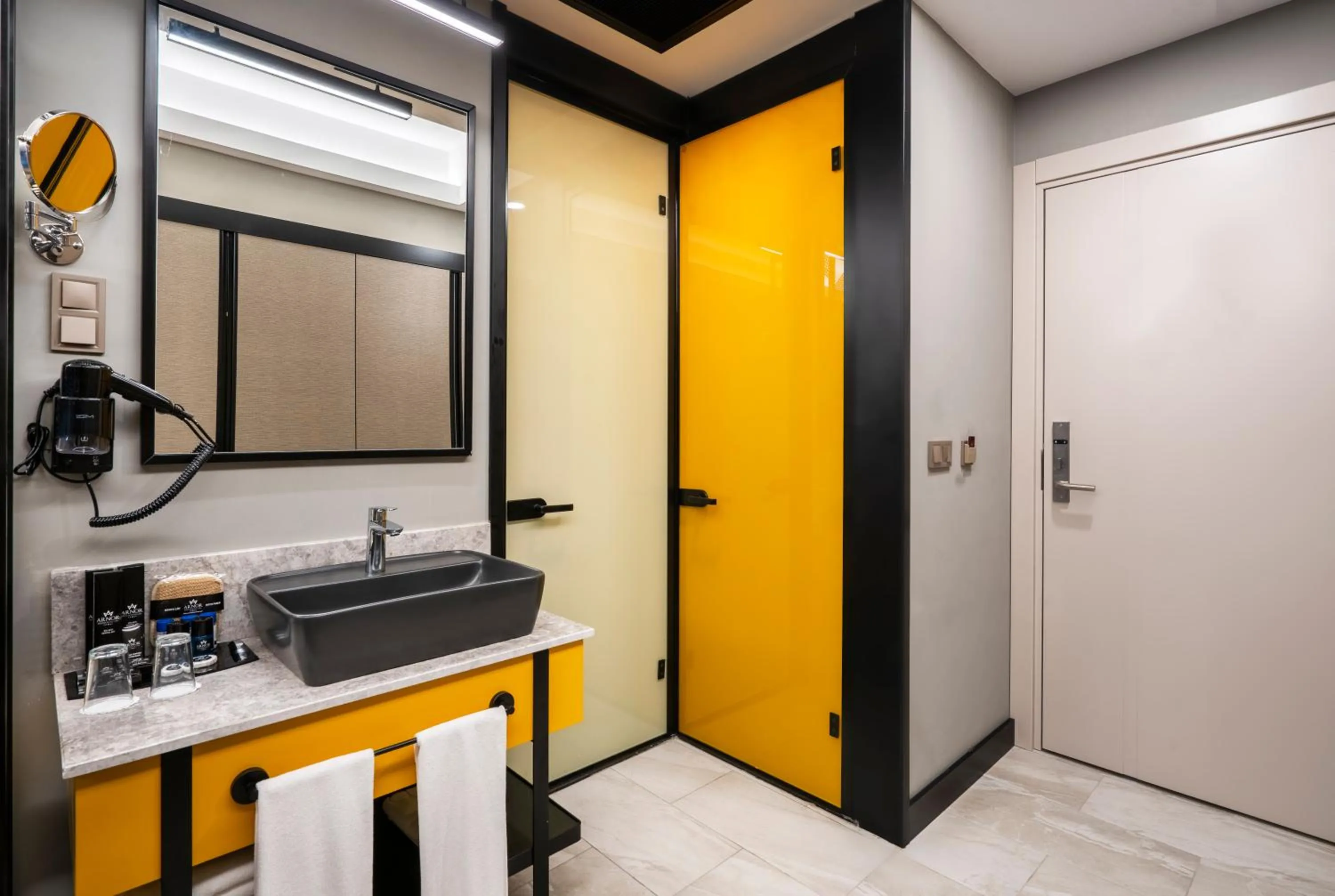 Bathroom in Arnor De Luxe Hotel & Spa