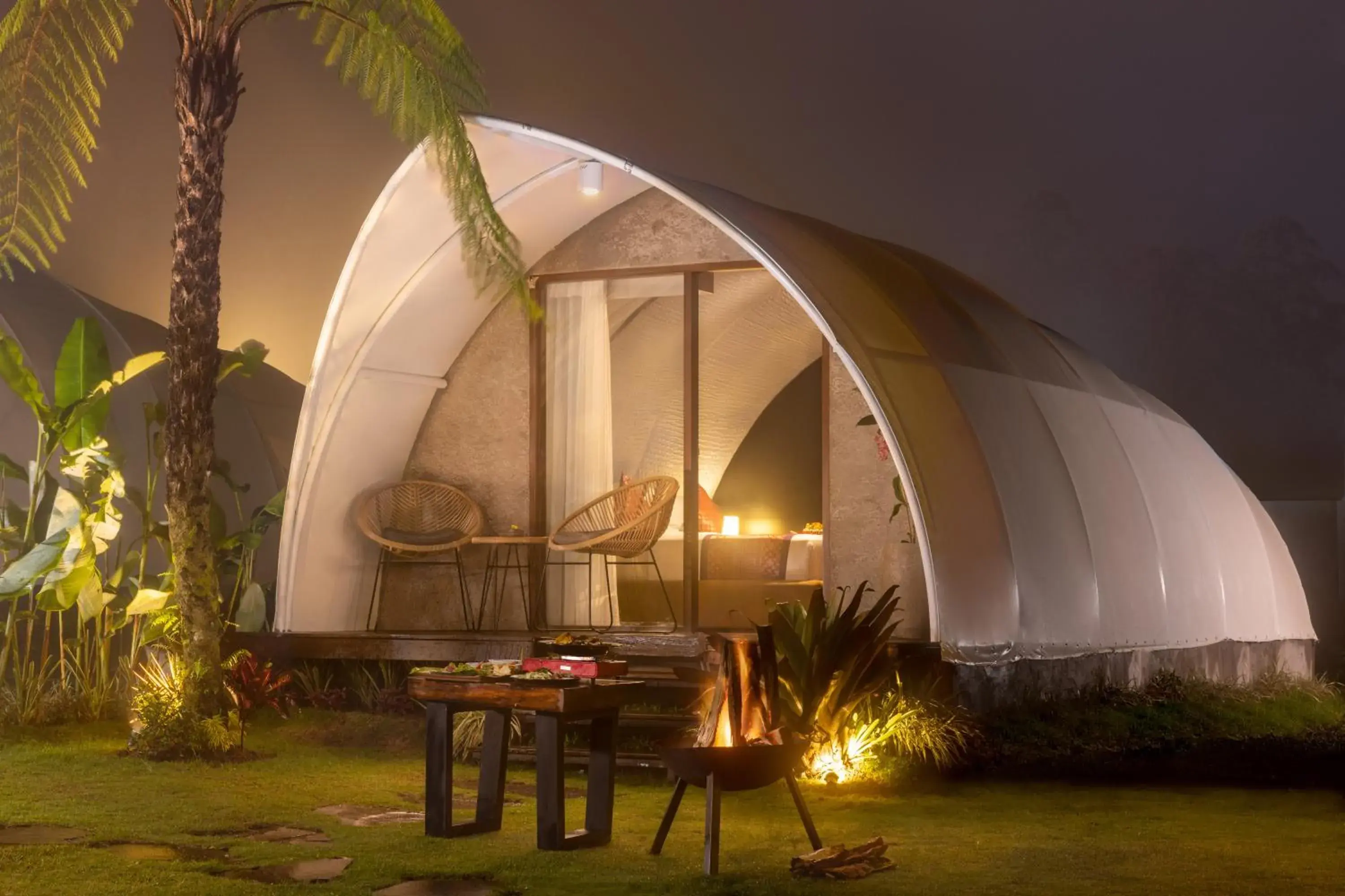 Deluxe Glamping Tent in Pramana Zahill Kintamani Deluxe Glamping Tent in Pramana Zahill Kintamani