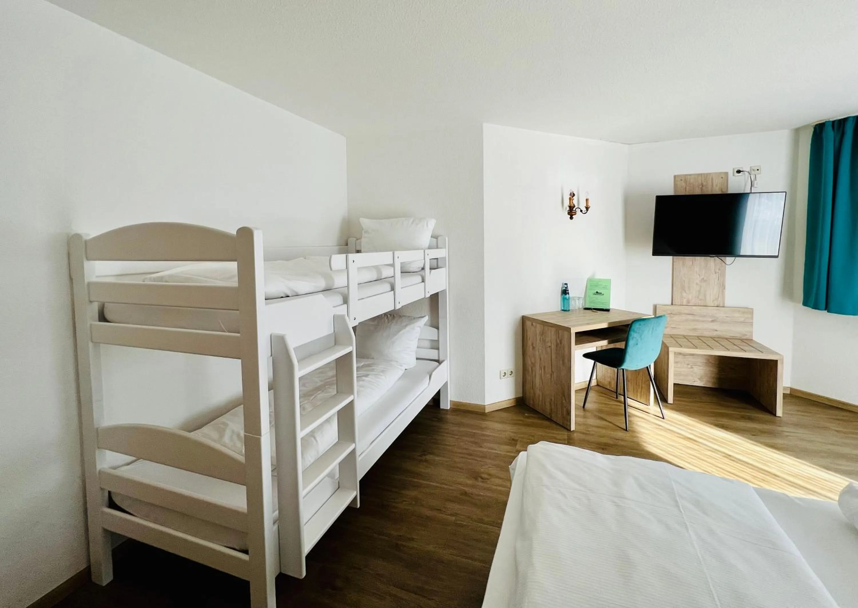 Bed in Landhotel Tanneneck - ideal für Gruppen, Familien und Hunde